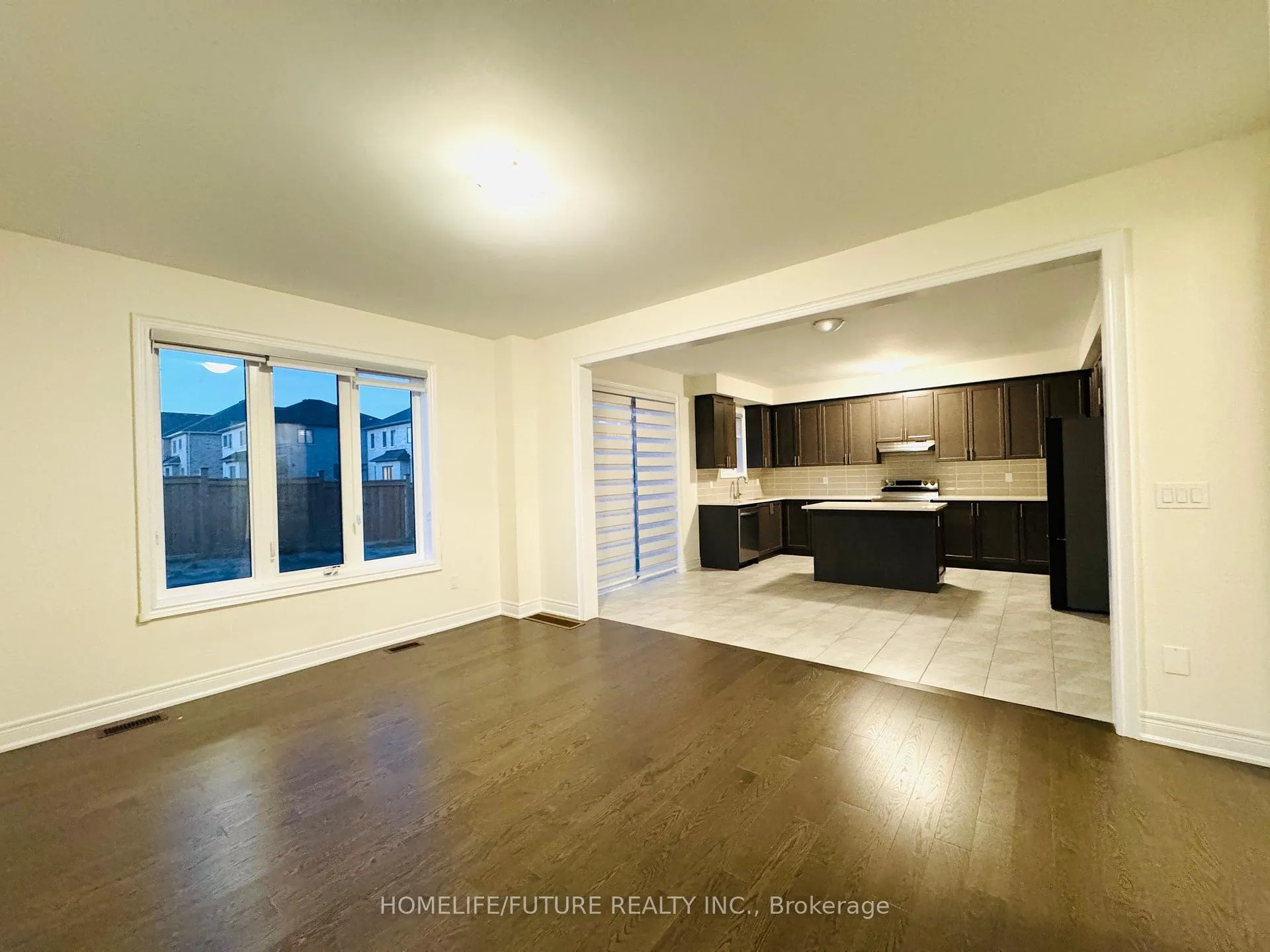 Photo 5 of 55 Wamsley Crescent, Clarington, Newcastle — HOMEH