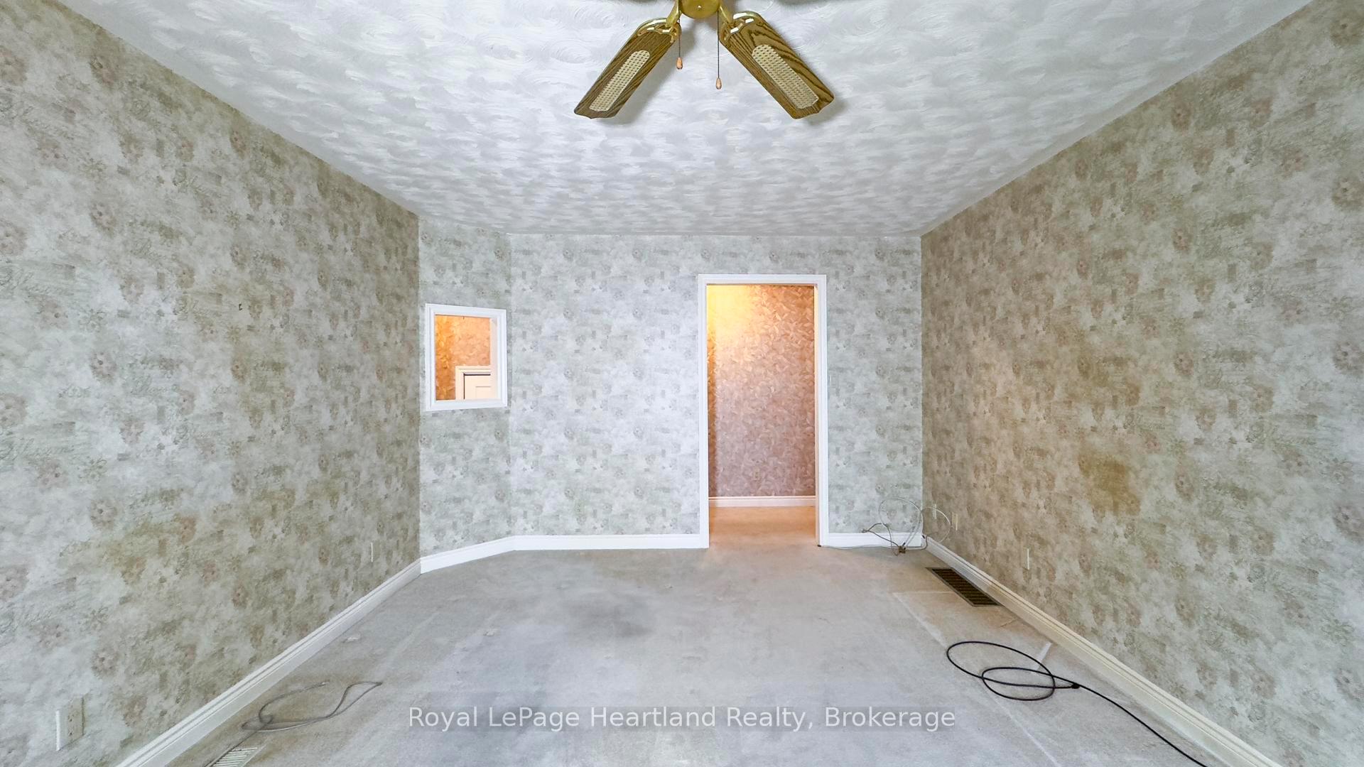 Photo 9 of 48 Lee Crescent, Goderich, Goderich (Town) — HOMEH