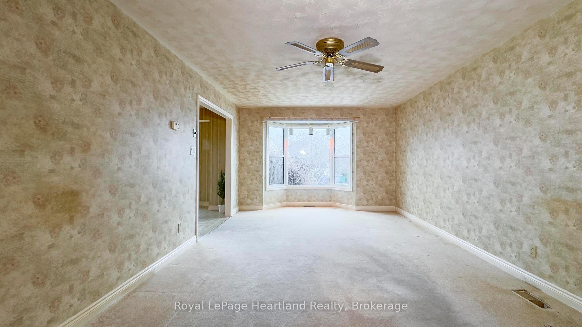 Photo 10 of 48 Lee Crescent, Goderich, Goderich (Town) — HOMEH