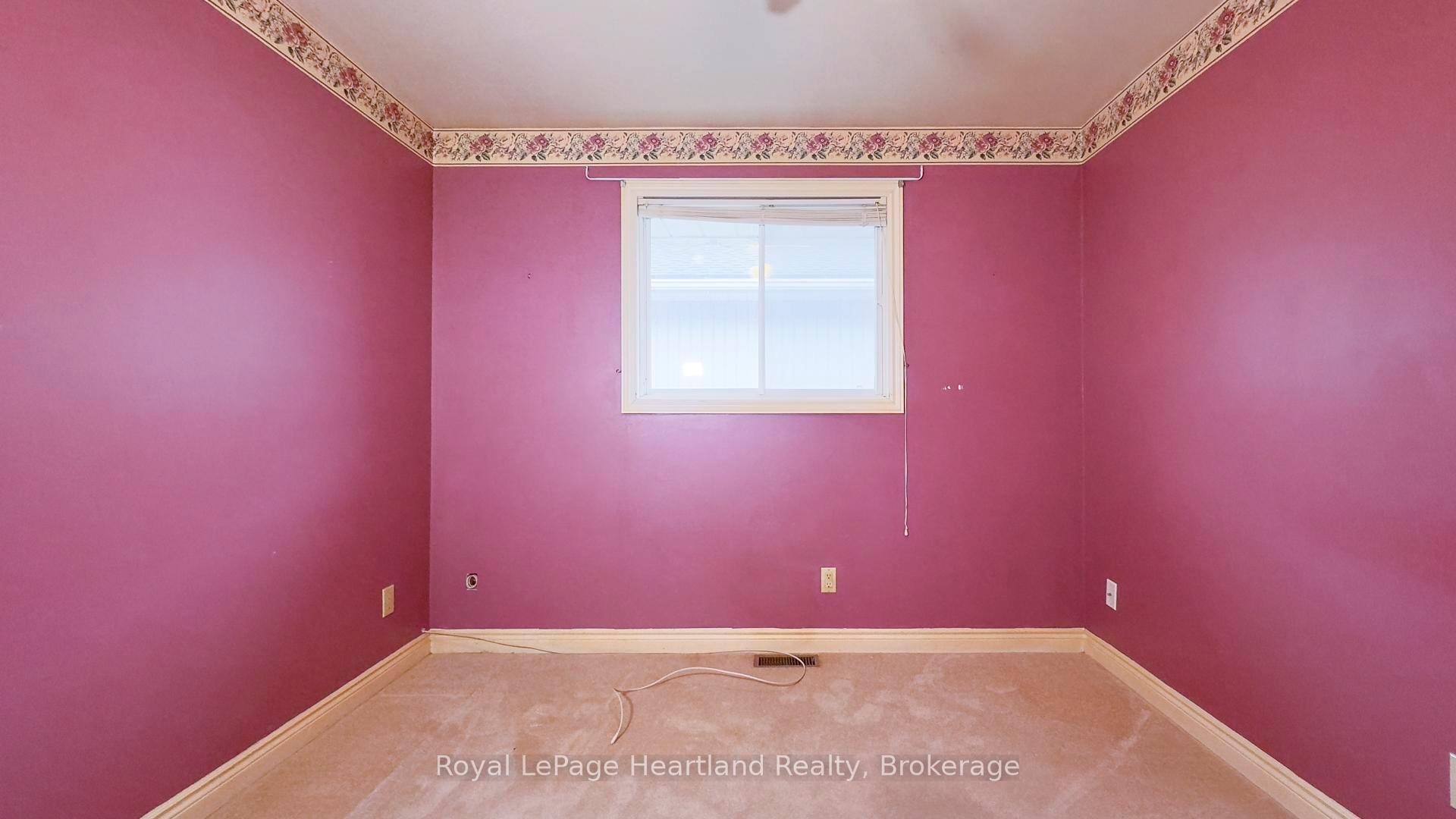 Photo 13 of 48 Lee Crescent, Goderich, Goderich (Town) — HOMEH