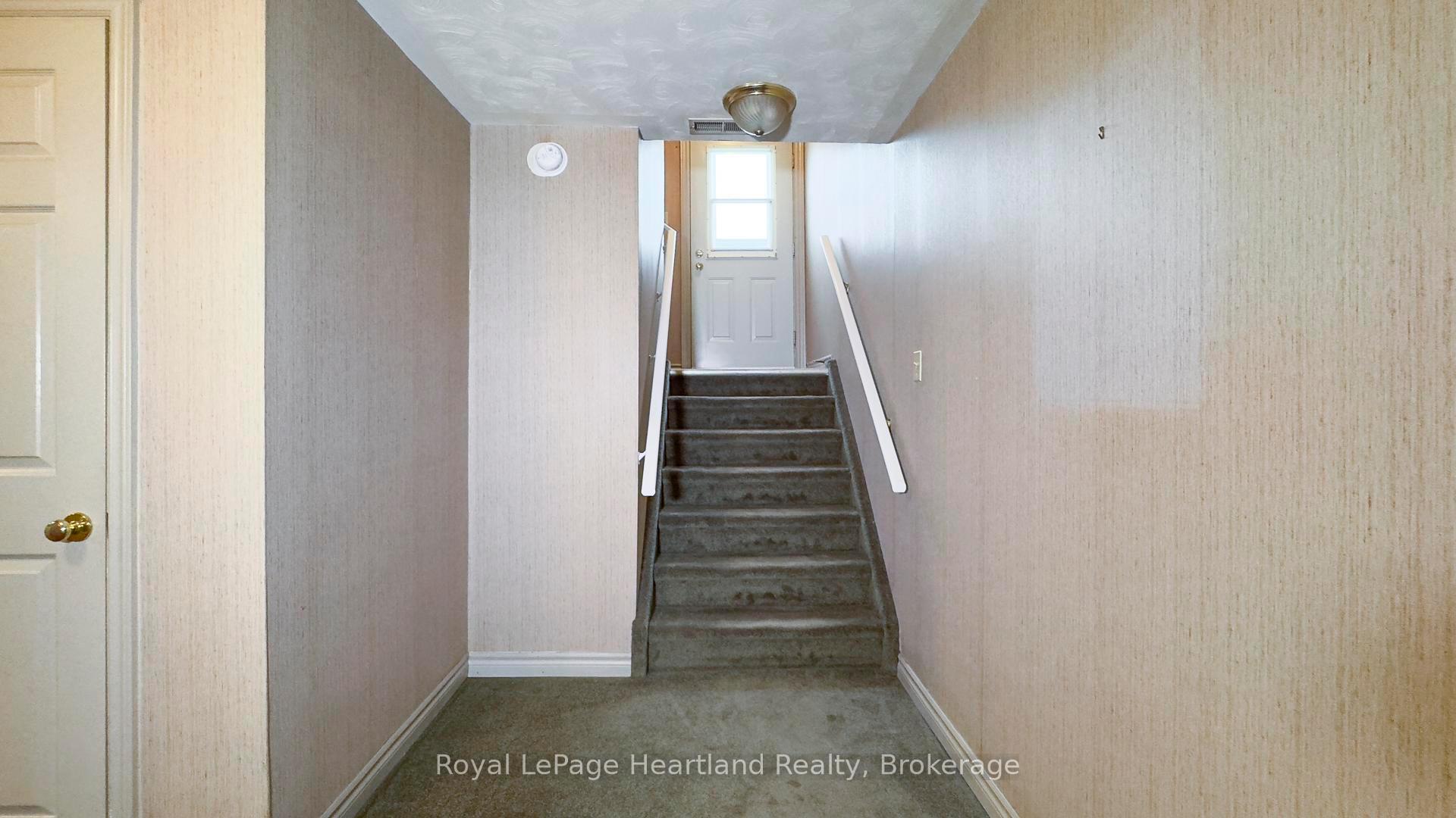 Photo 21 of 48 Lee Crescent, Goderich, Goderich (Town) — HOMEH