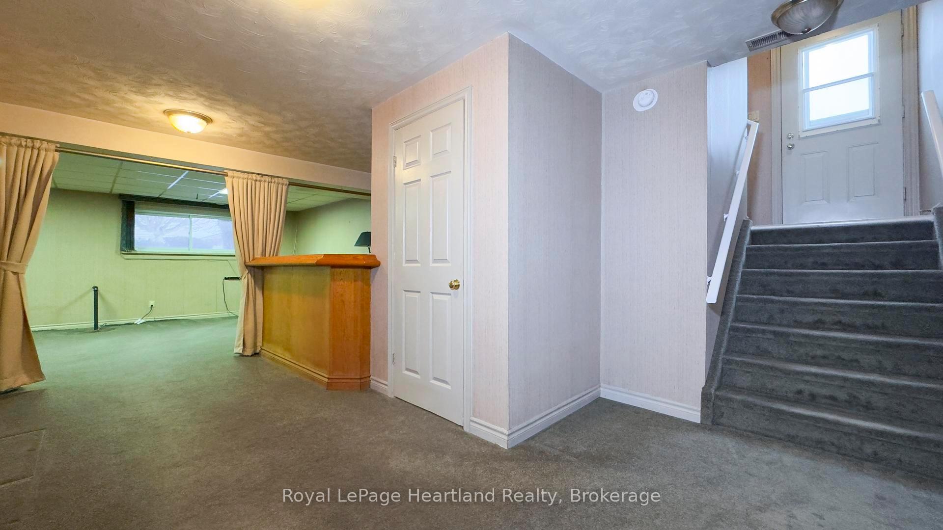 Photo 22 of 48 Lee Crescent, Goderich, Goderich (Town) — HOMEH