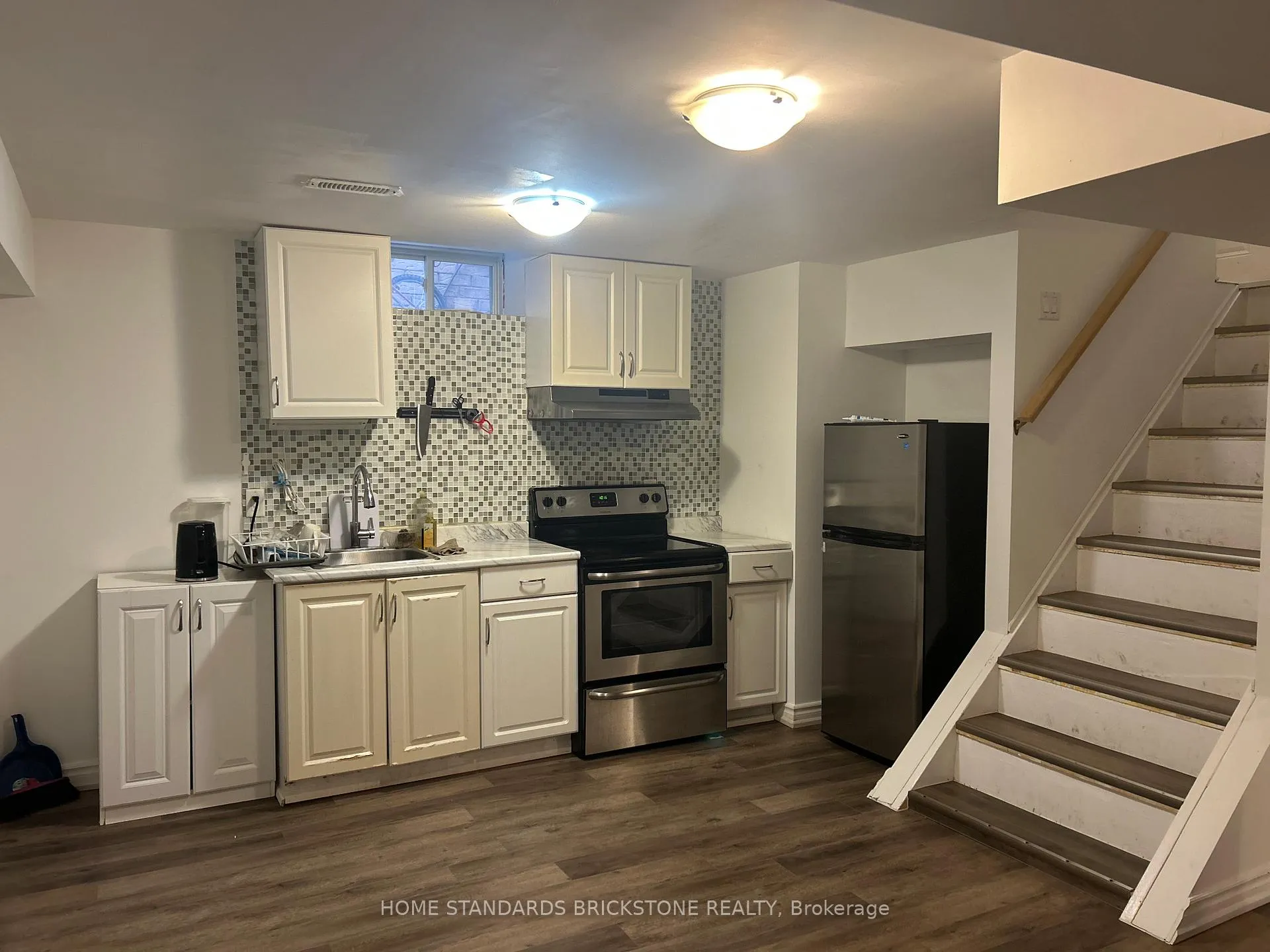 Front of Unit # 1, 41 Silk Oak Court