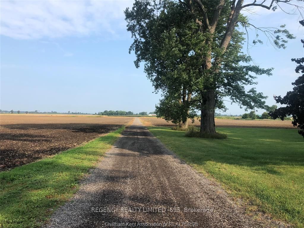 Photo 5 of 19 Henry St N, Chatham-Kent — HOMEH