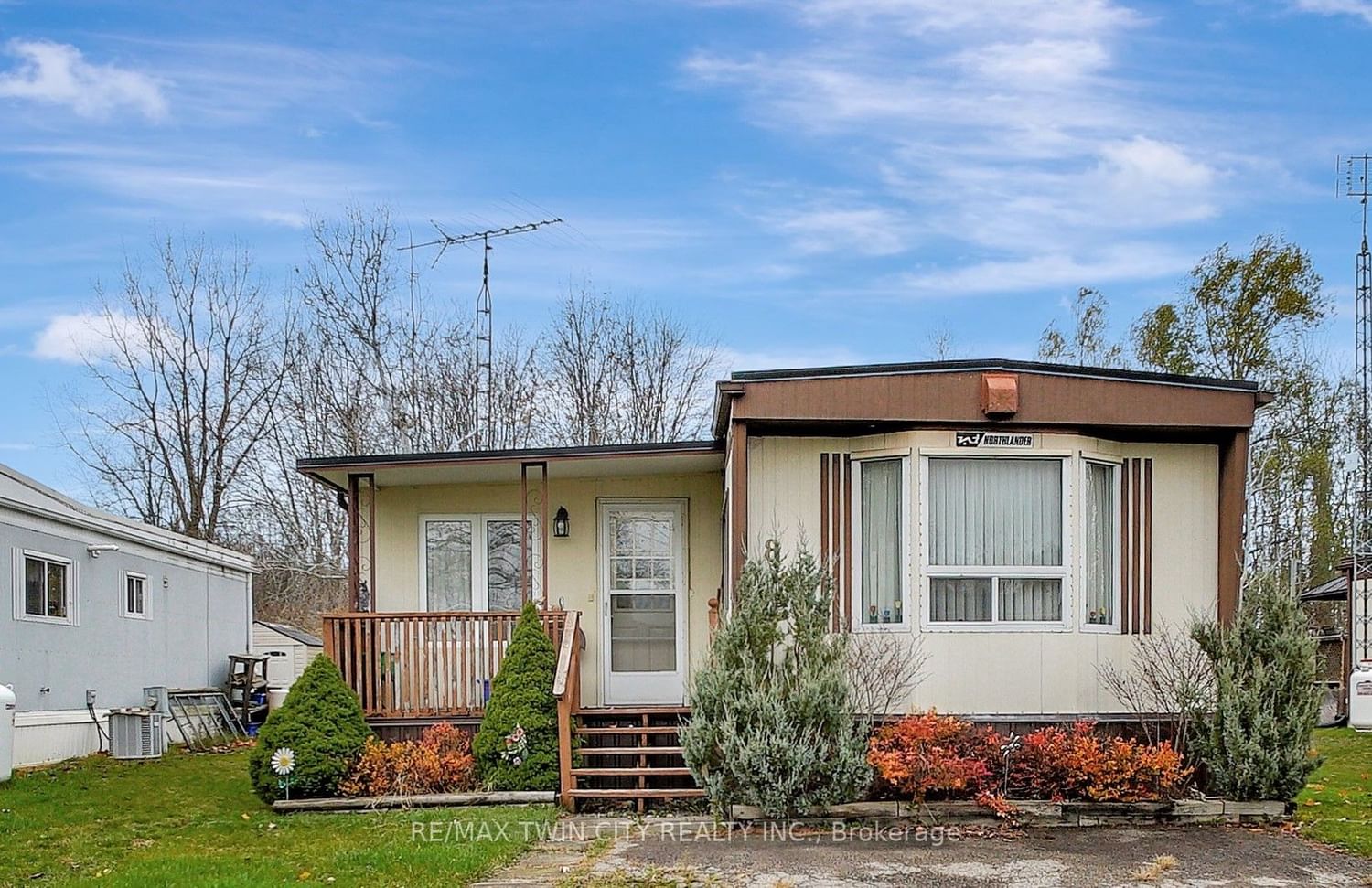 Photo 1 of Unit 8, 1429 Sheffield Rd, Hamilton, Rural Flamborough — HOMEH
