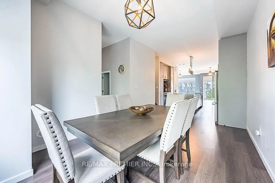 Photo 8 of 77 Sydney Circle, Vaughan, Vellore Village — HOMEH