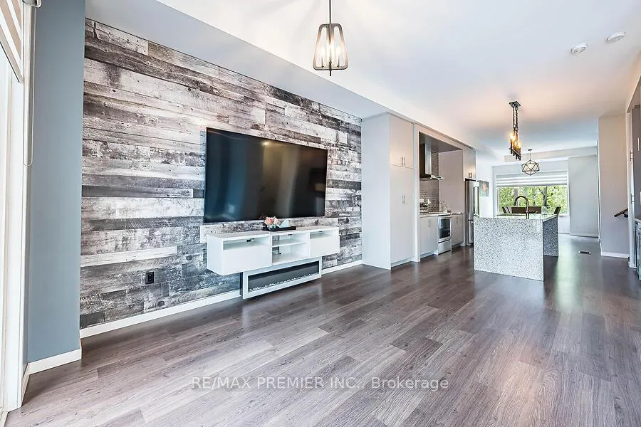 Photo 19 of 77 Sydney Circle, Vaughan, Vellore Village — HOMEH