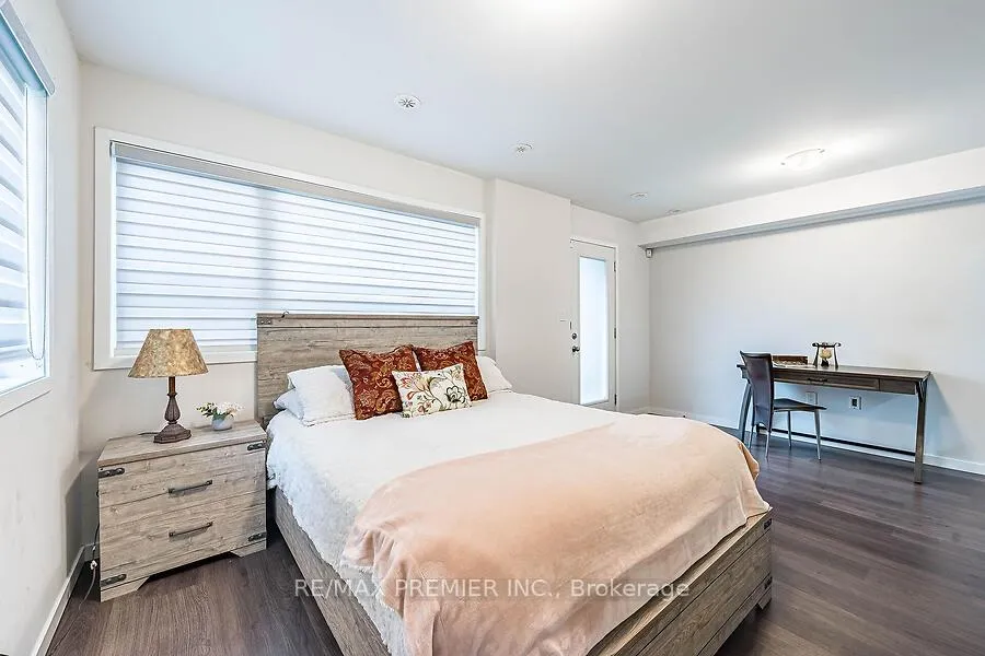 Photo 39 of 77 Sydney Circle, Vaughan, Vellore Village — HOMEH