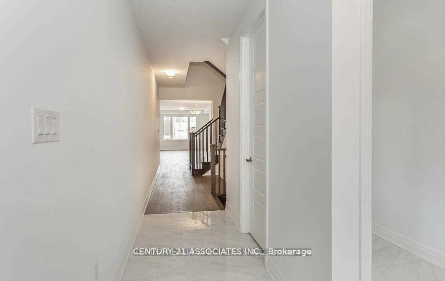 Photo 4 of Unit - Upper Level, 1271 Elderberry Crescent, Milton, Cobban — HOMEH