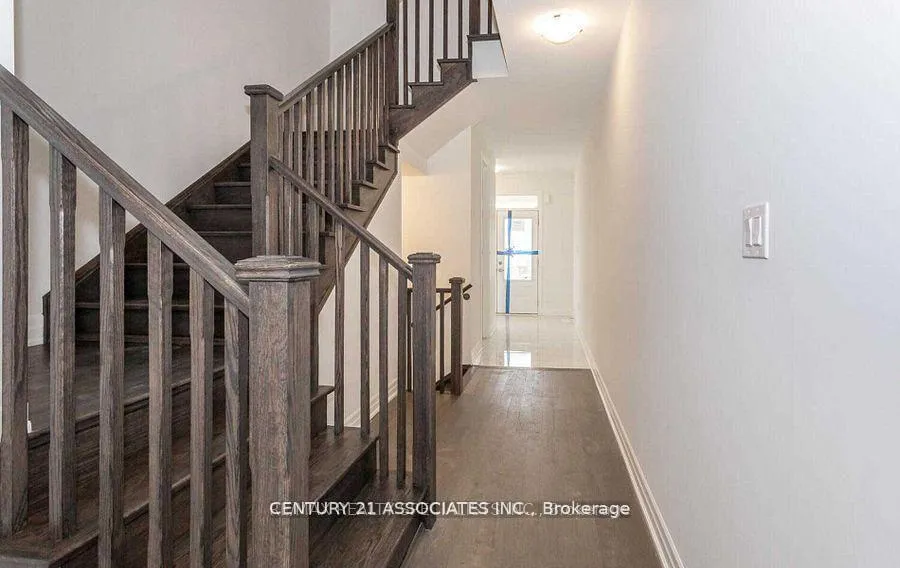 Photo 6 of Unit - Upper Level, 1271 Elderberry Crescent, Milton, Cobban — HOMEH