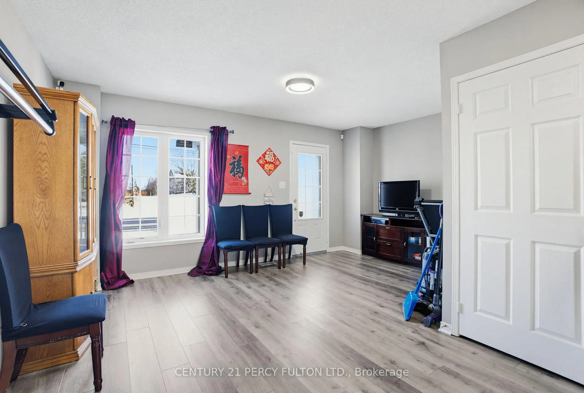 Photo 6 of 876 Audley Road N, Ajax, Central East — HOMEH