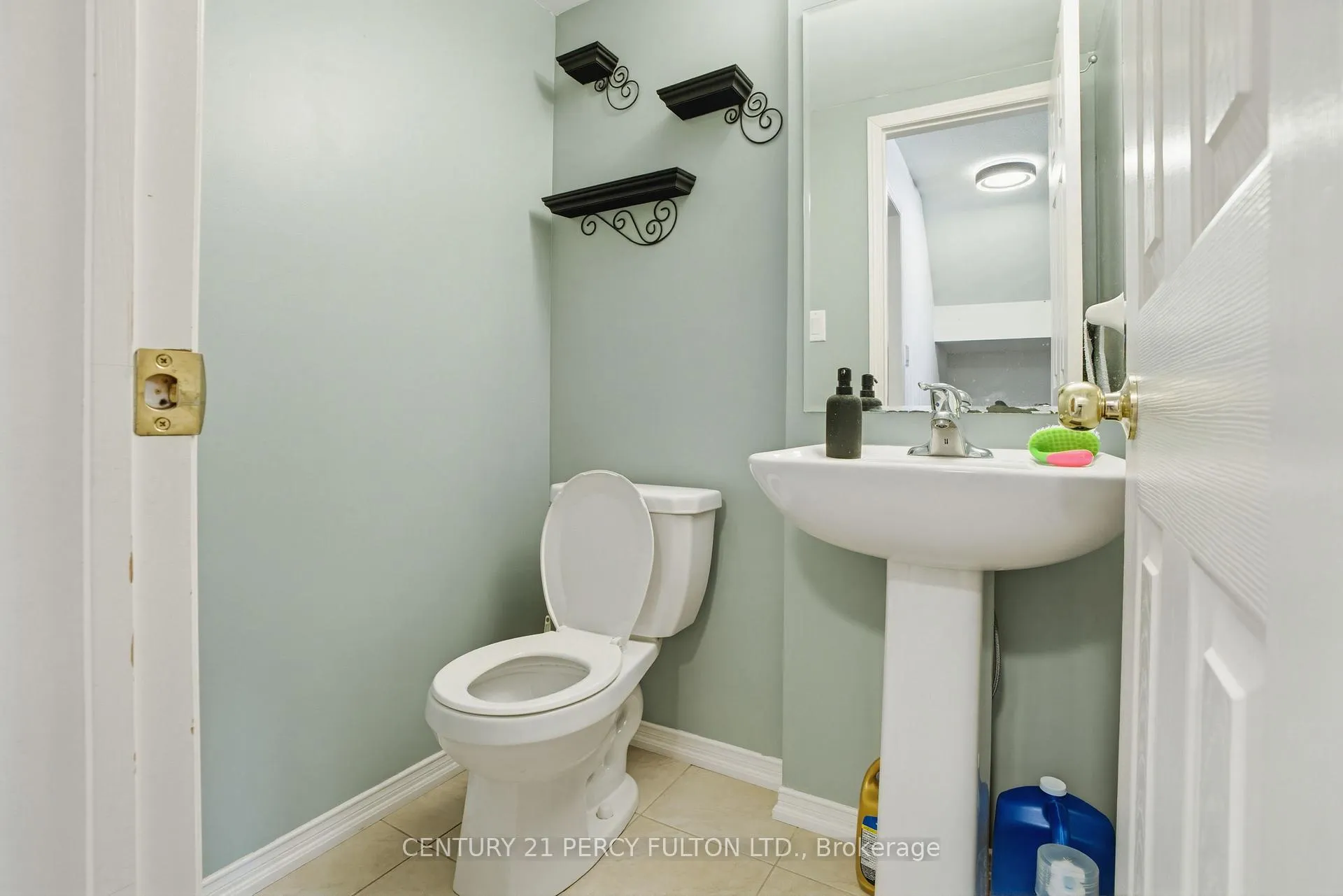 Photo 17 of 876 Audley Road N, Ajax, Central East — HOMEH