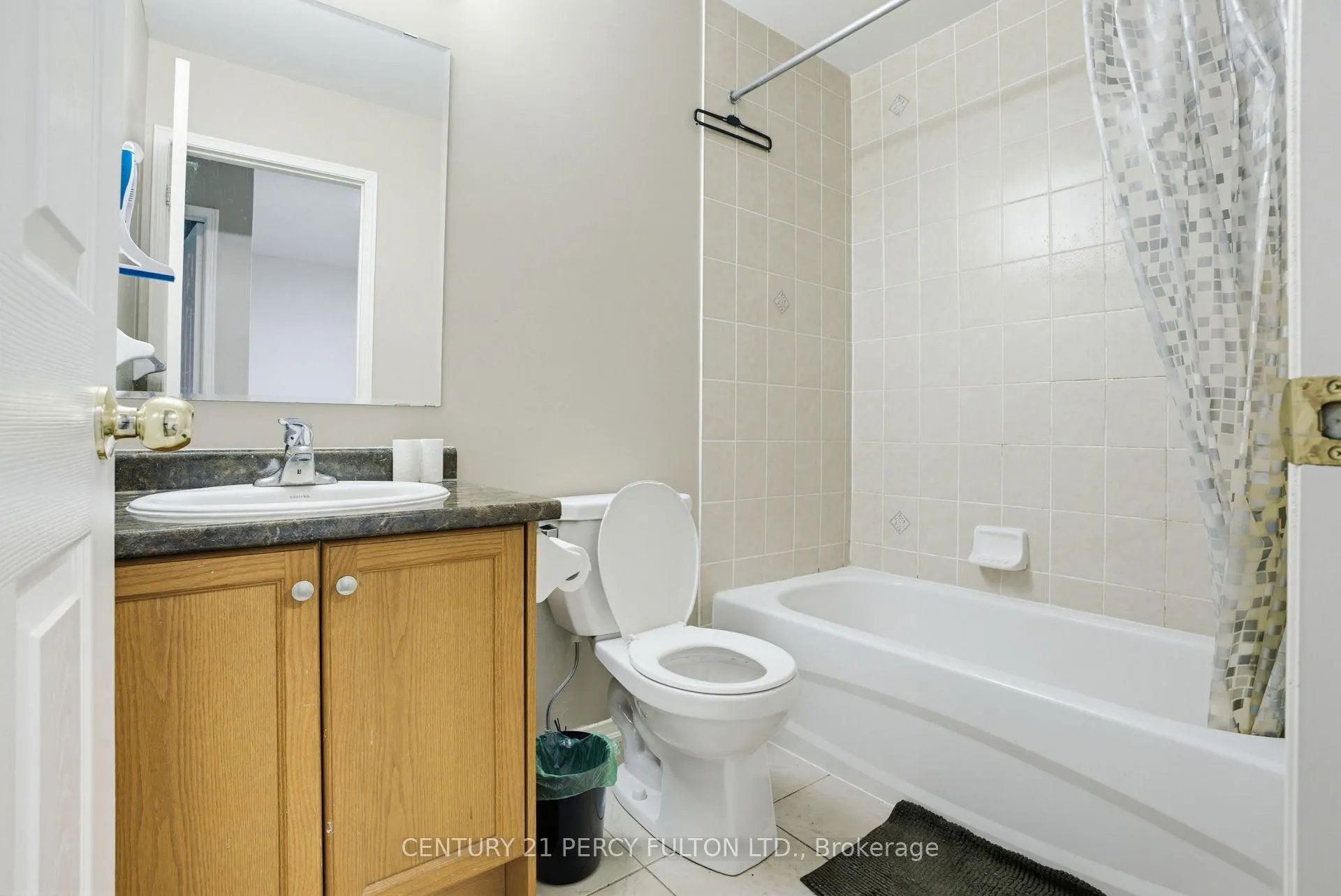 Photo 18 of 876 Audley Road N, Ajax, Central East — HOMEH