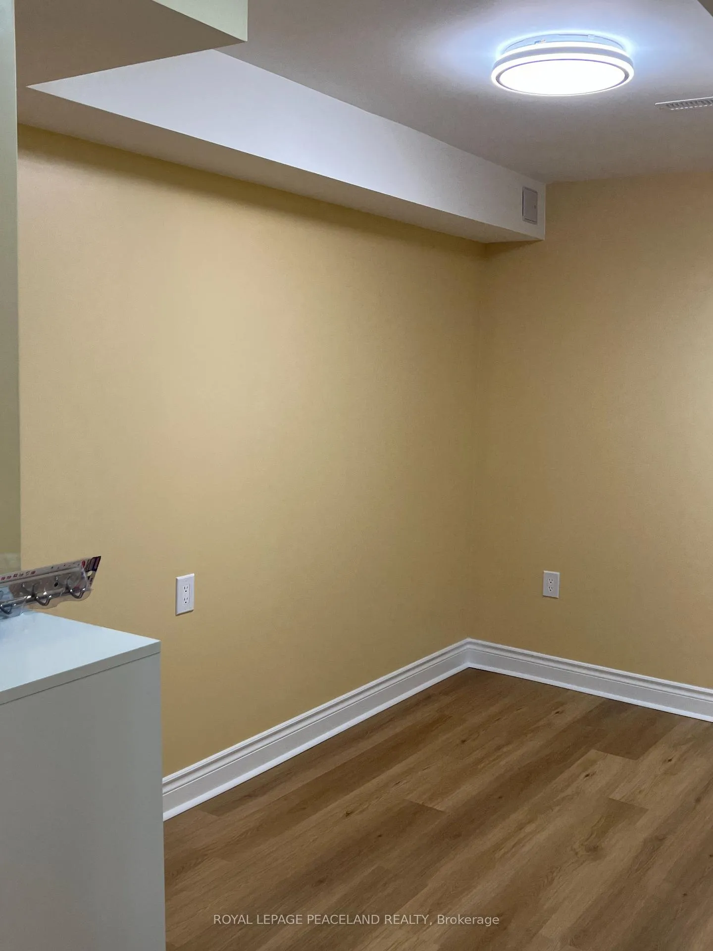 Photo 8 of 162 Kingsbridge Circle, Vaughan, Beverley Glen — HOMEH