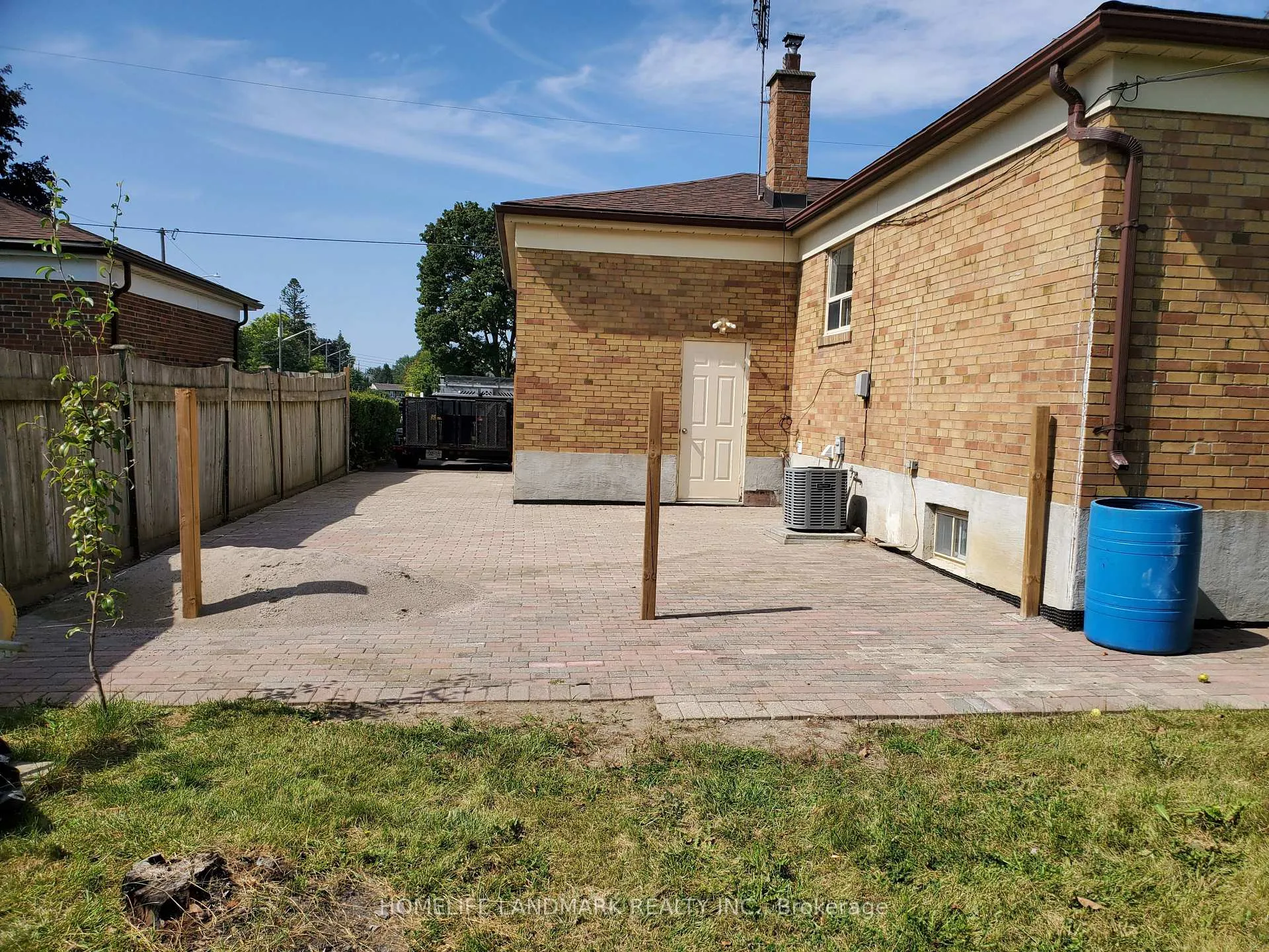 Photo 2 of 17 Maralim Road, Richmond Hill, Crosby — HOMEH