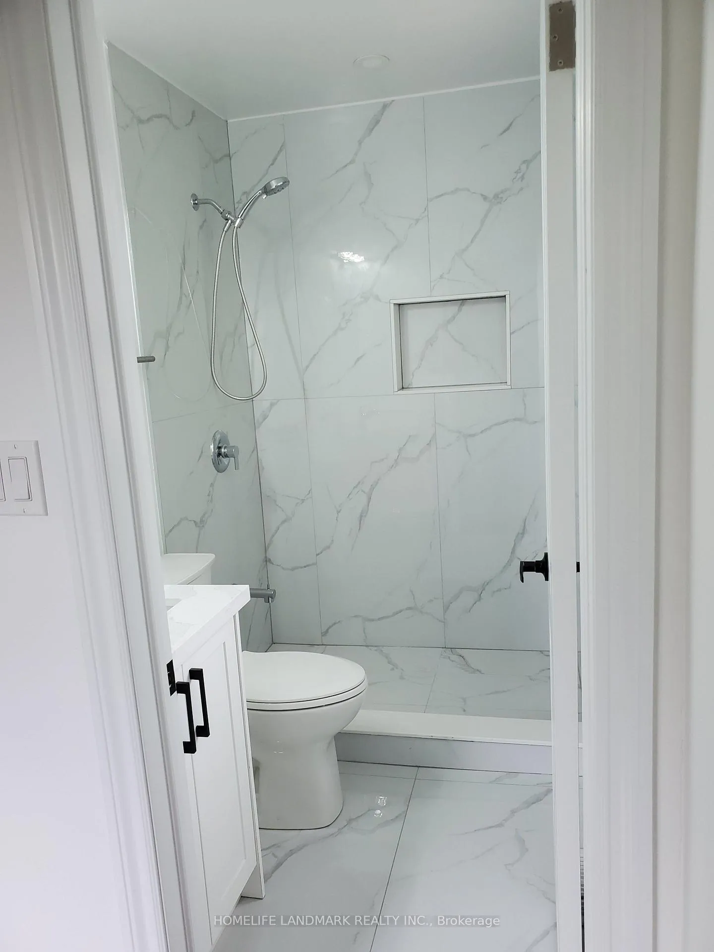 Photo 7 of 17 Maralim Road, Richmond Hill, Crosby — HOMEH