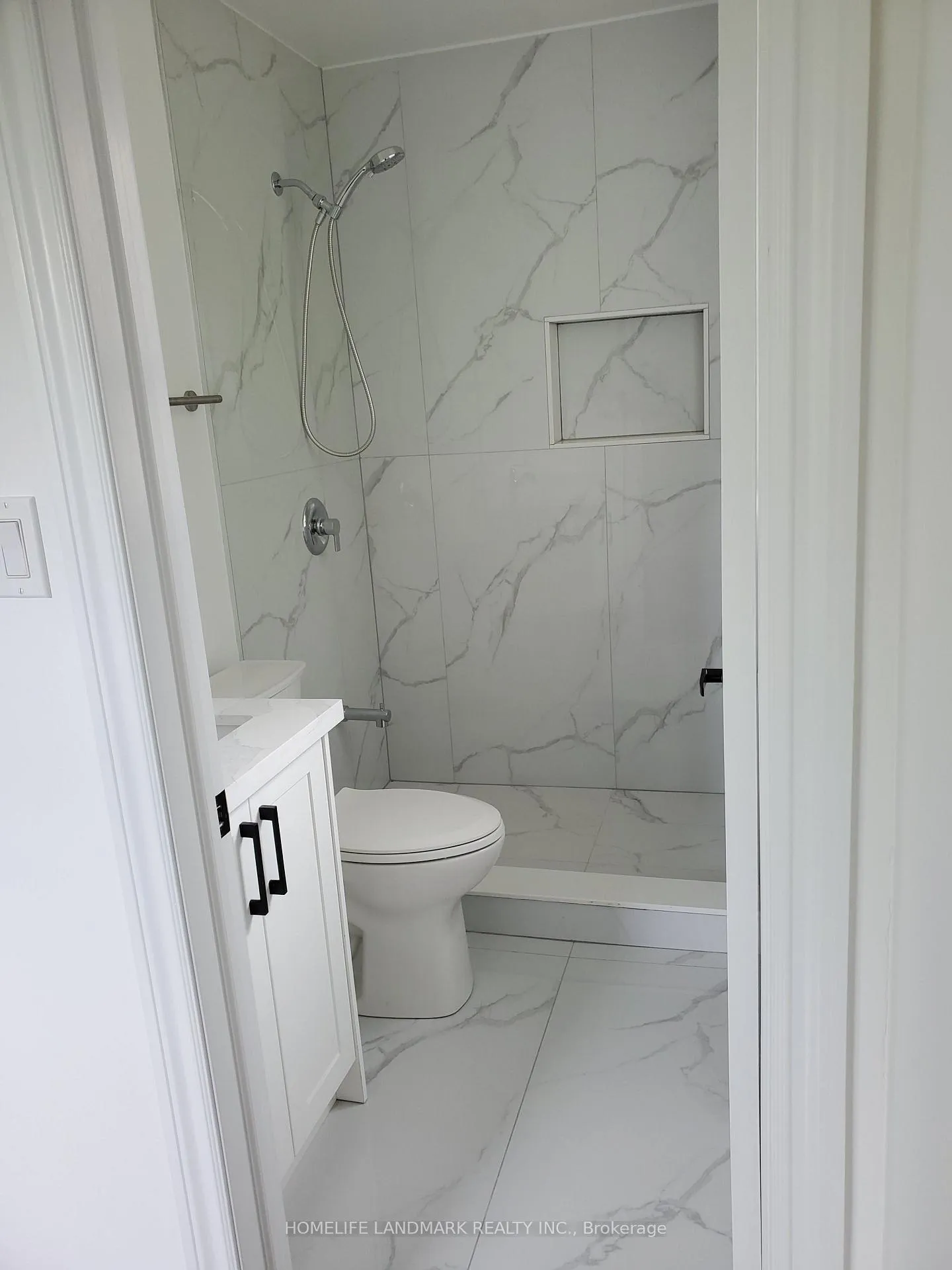 Photo 8 of 17 Maralim Road, Richmond Hill, Crosby — HOMEH