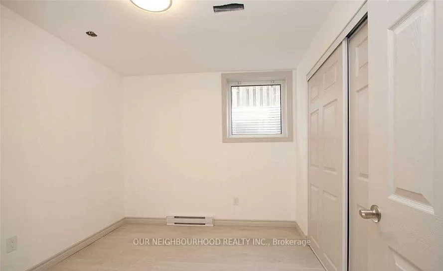 Photo 4 of 2302 Wildwood Crescent, Pickering, Brock Ridge — HOMEH