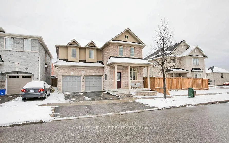 Front of 27 Lloydminster Avenue