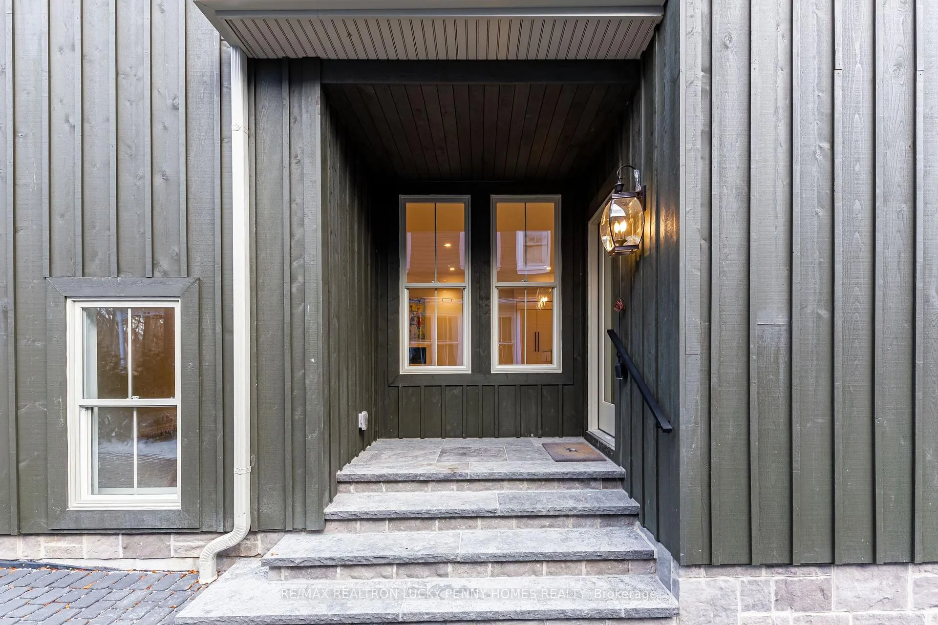Photo 4 of 25 Victoria Avenue, Markham, Unionville — HOMEH