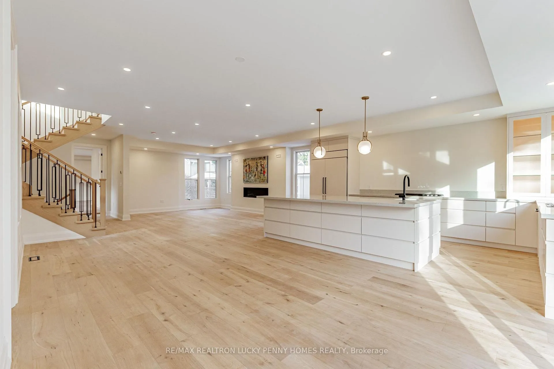Photo 10 of 25 Victoria Avenue, Markham, Unionville — HOMEH