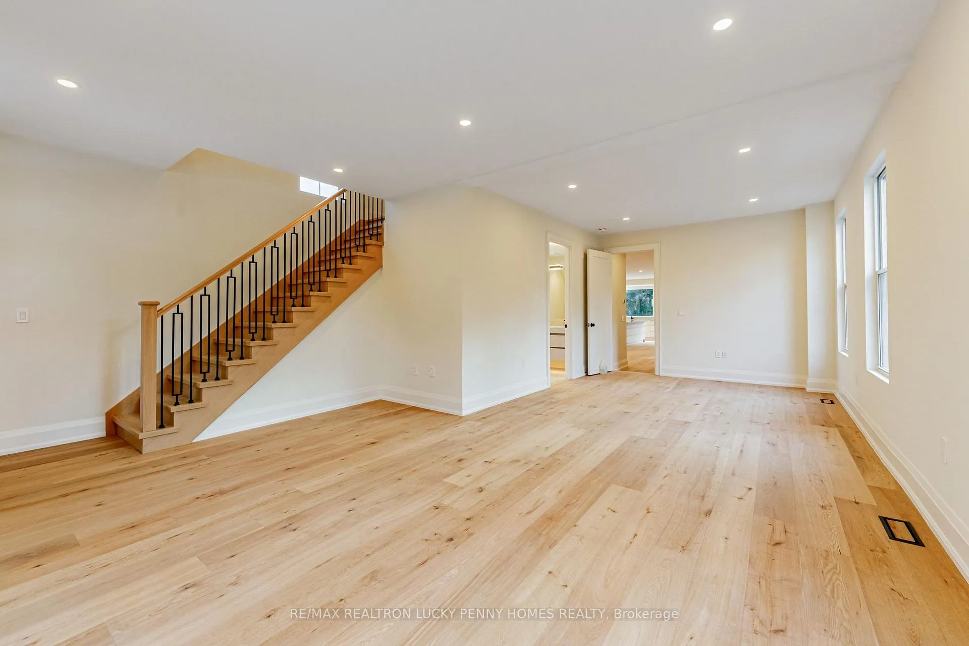 Photo 24 of 25 Victoria Avenue, Markham, Unionville — HOMEH