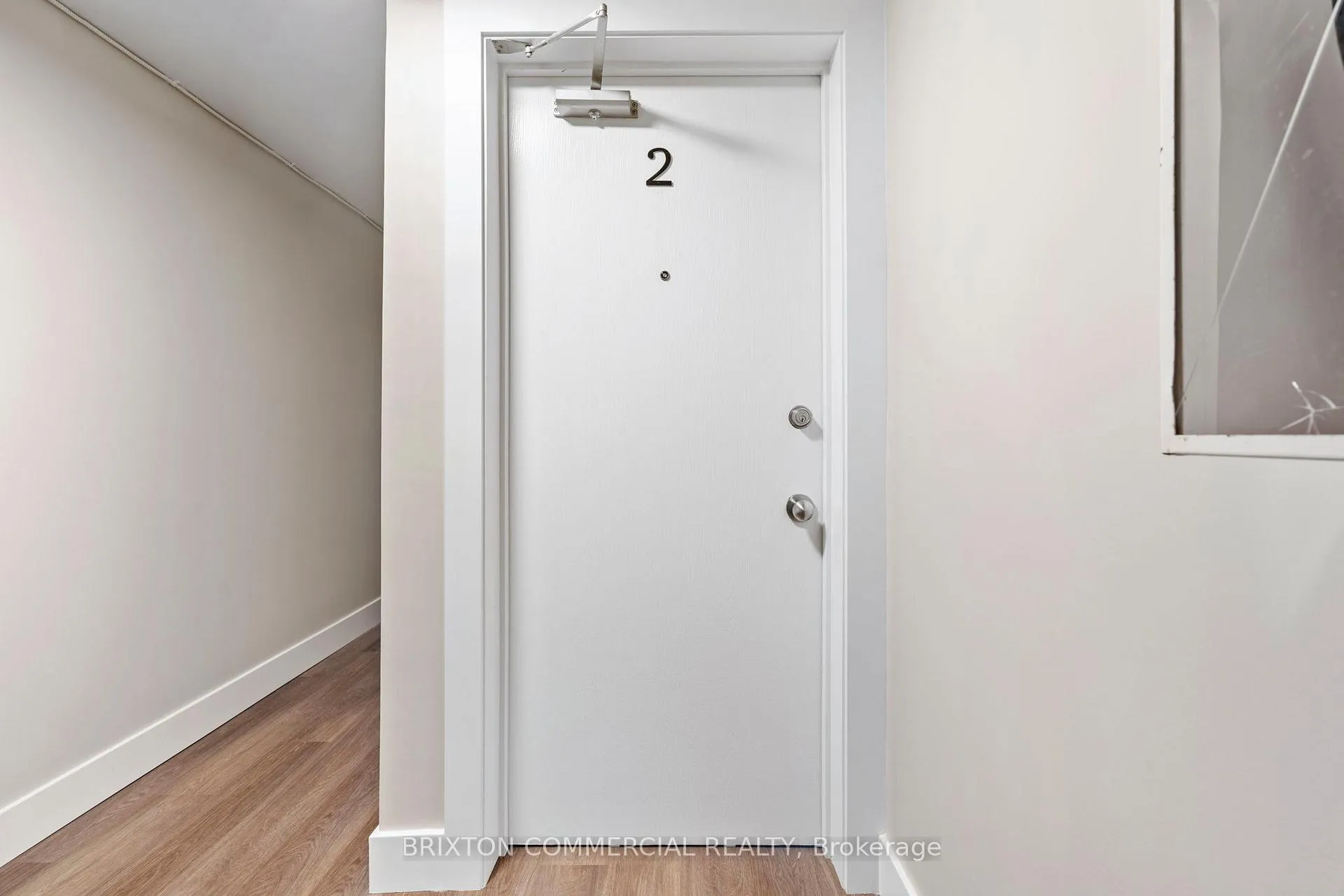 Photo 3 of Unit 2, 586 Victoria Street S, Kitchener — HOMEH