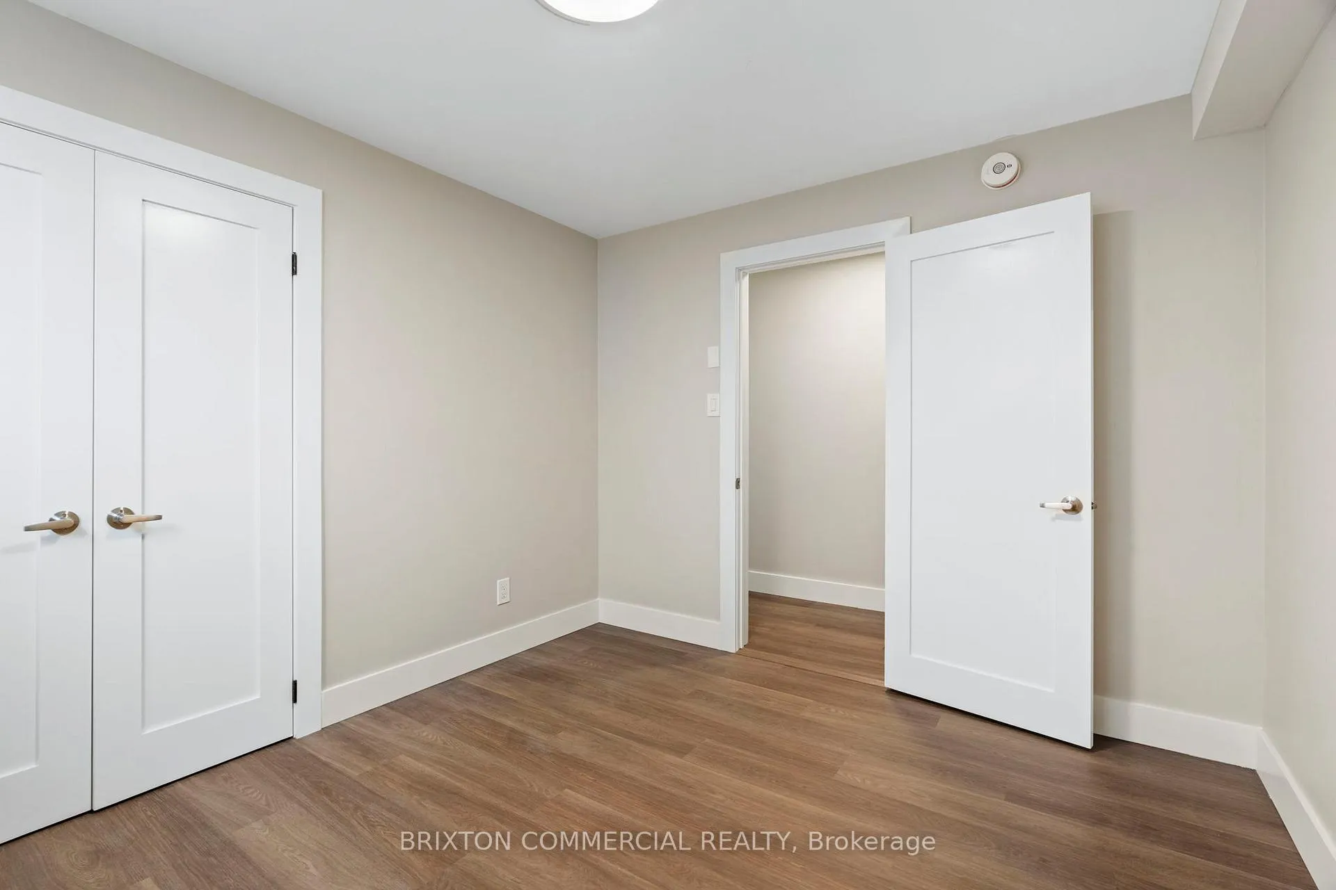 Photo 10 of Unit 2, 586 Victoria Street S, Kitchener — HOMEH
