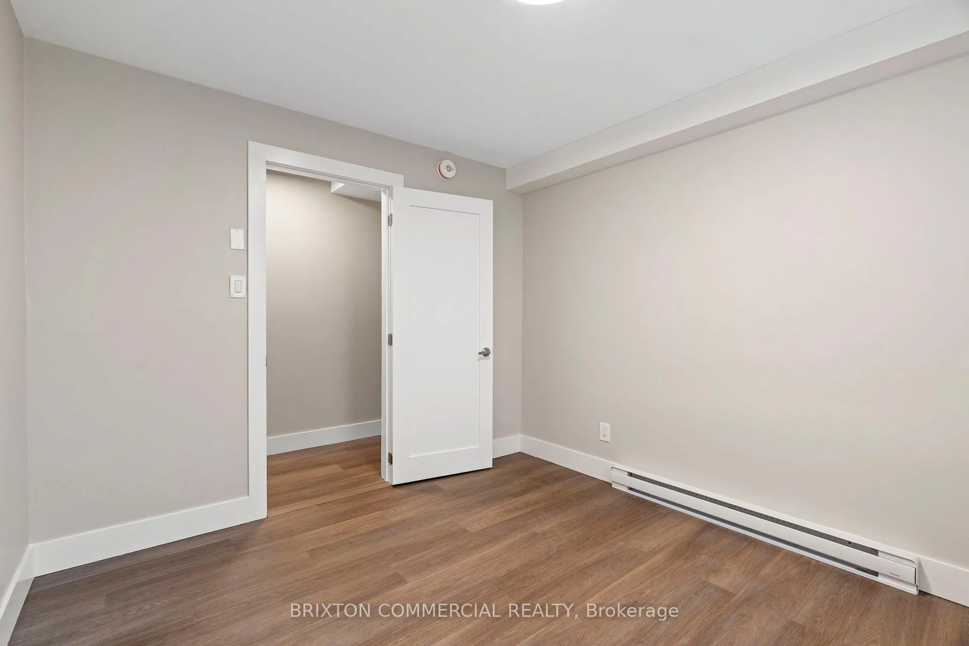 Photo 11 of Unit 2, 586 Victoria Street S, Kitchener — HOMEH