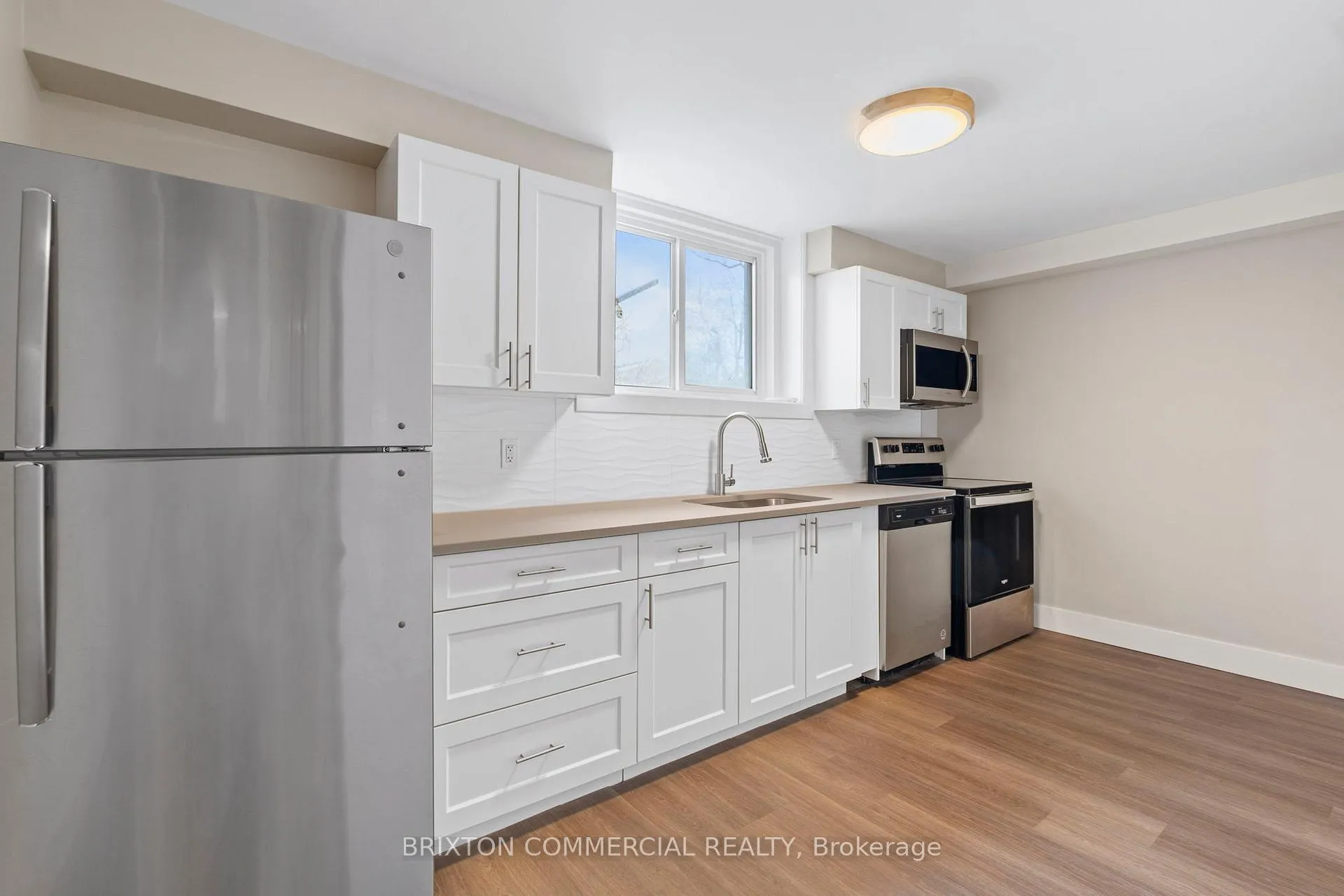 Photo 14 of Unit 2, 586 Victoria Street S, Kitchener — HOMEH