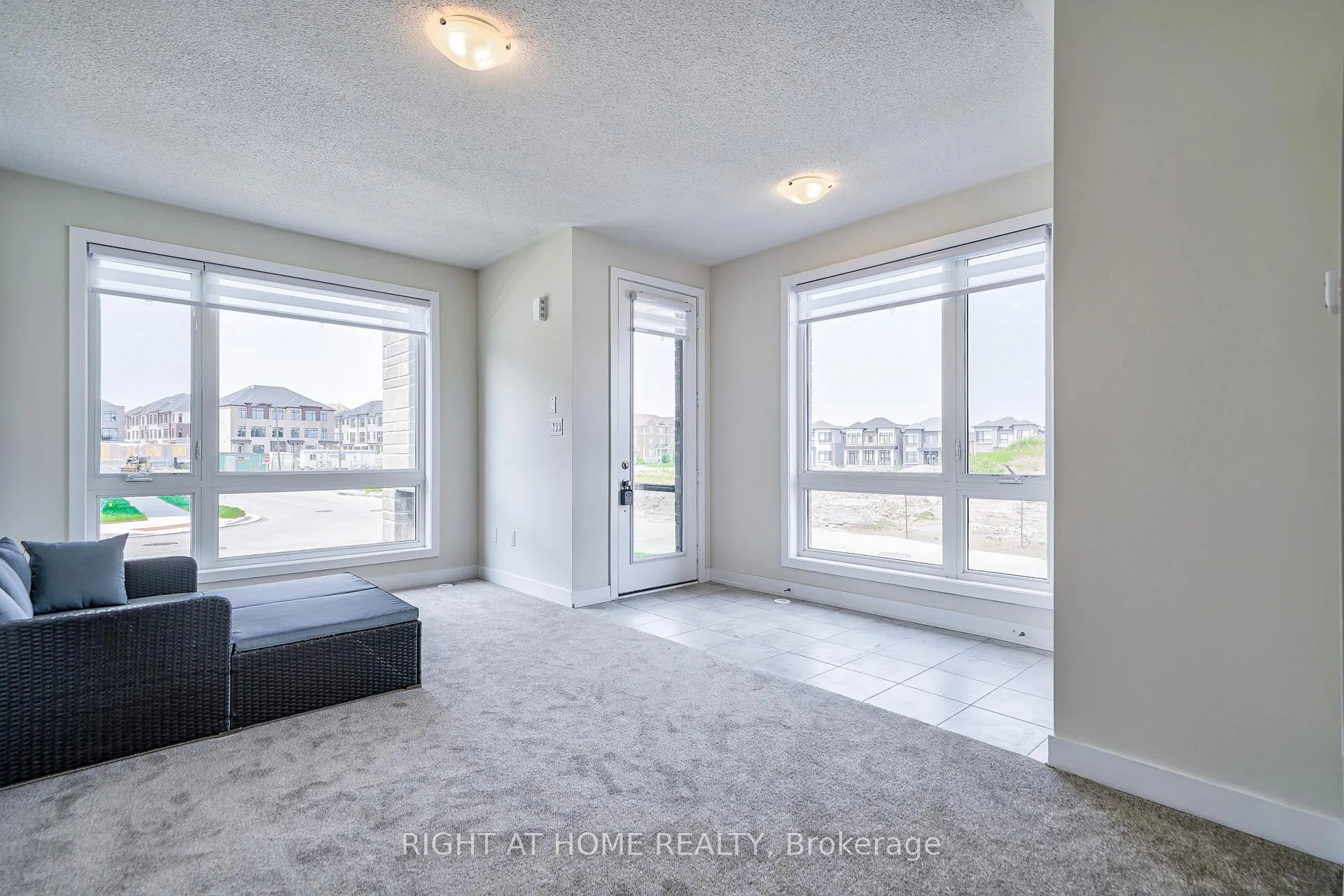 Photo 8 of 121 Stauffer Crescent, Markham, Cornell — HOMEH
