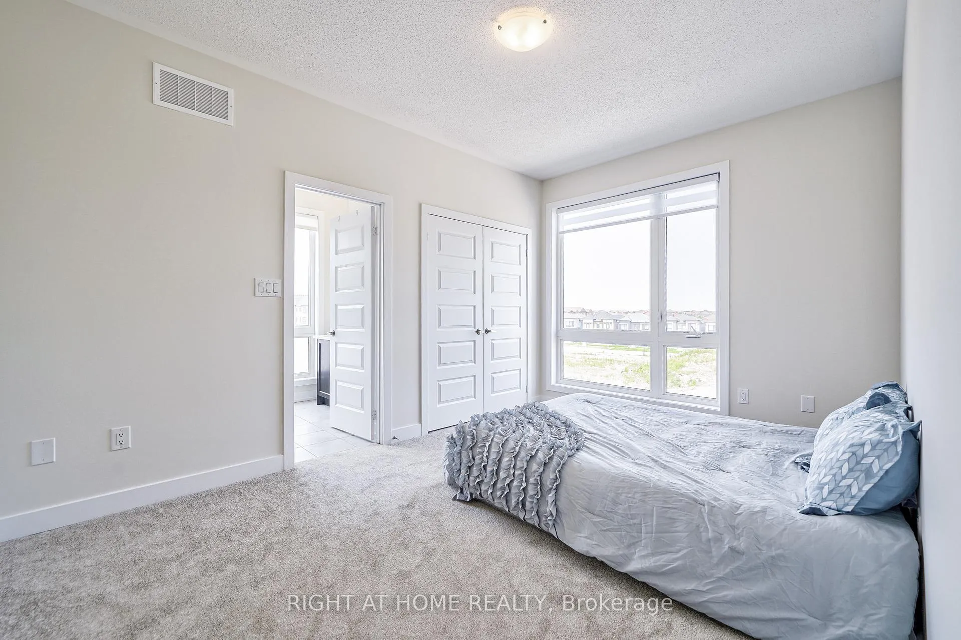 Photo 22 of 121 Stauffer Crescent, Markham, Cornell — HOMEH