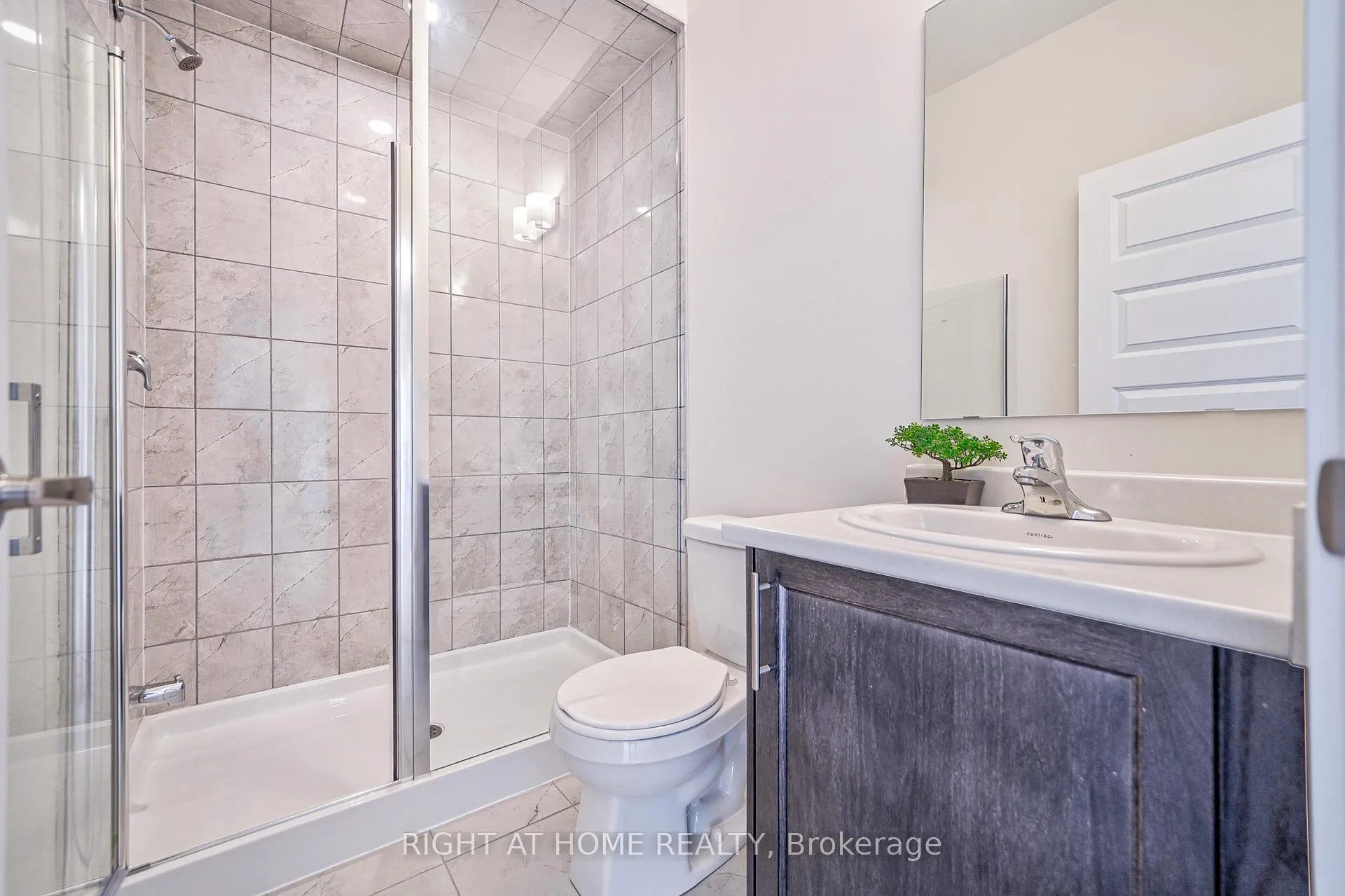 Photo 25 of 121 Stauffer Crescent, Markham, Cornell — HOMEH