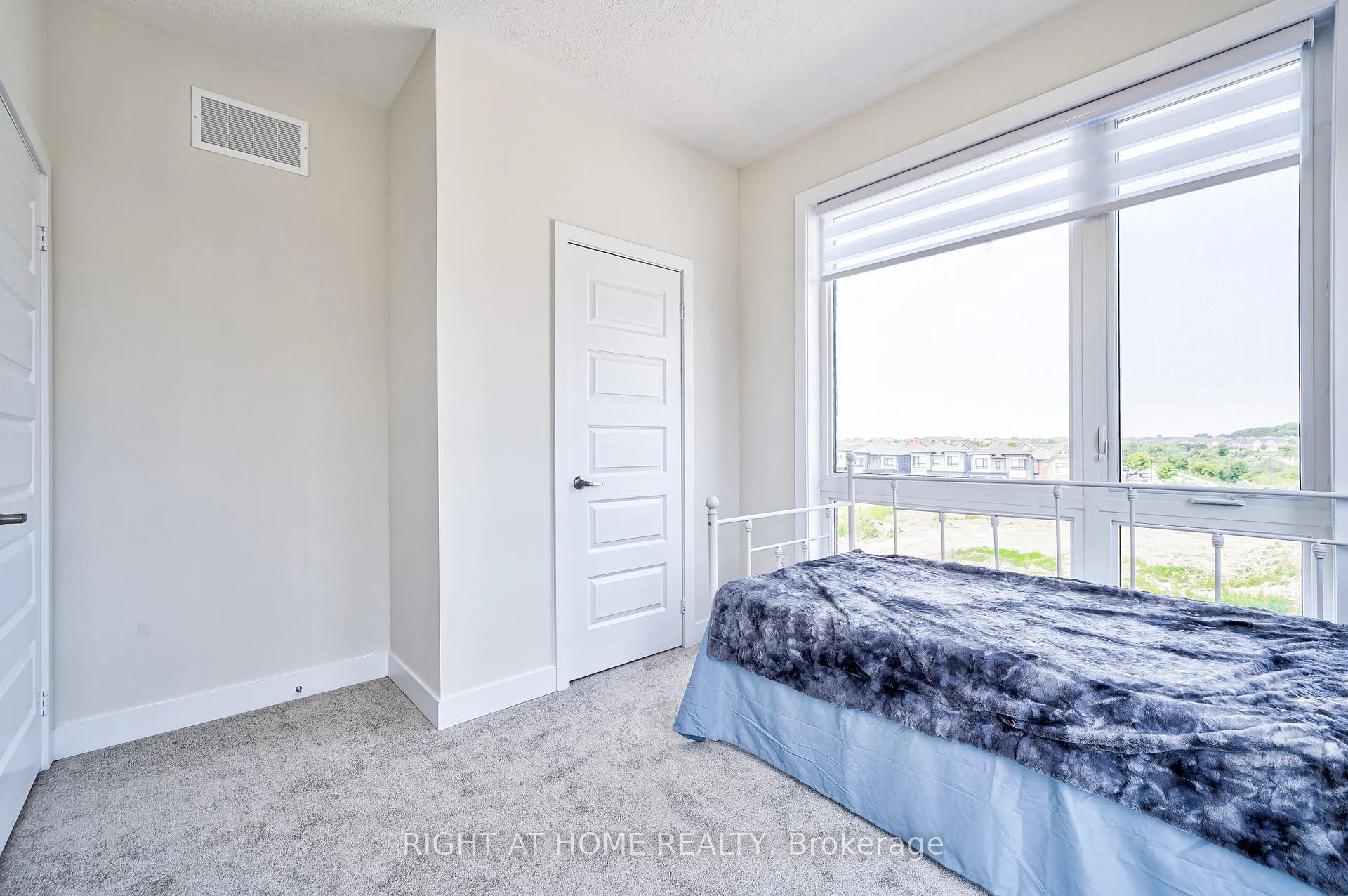 Photo 27 of 121 Stauffer Crescent, Markham, Cornell — HOMEH
