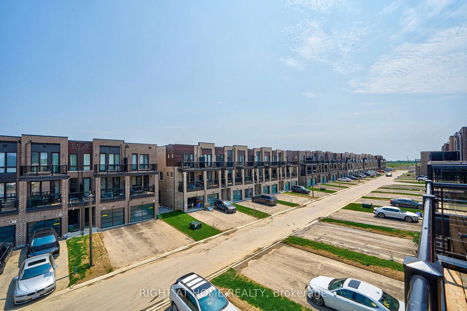 Photo 34 of 121 Stauffer Crescent, Markham, Cornell — HOMEH