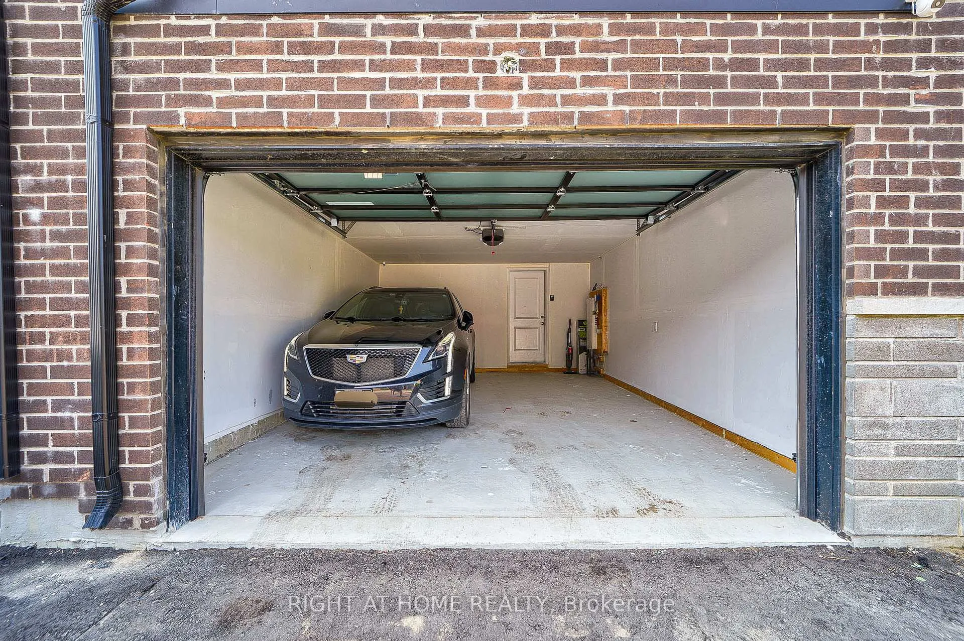 Photo 35 of 121 Stauffer Crescent, Markham, Cornell — HOMEH