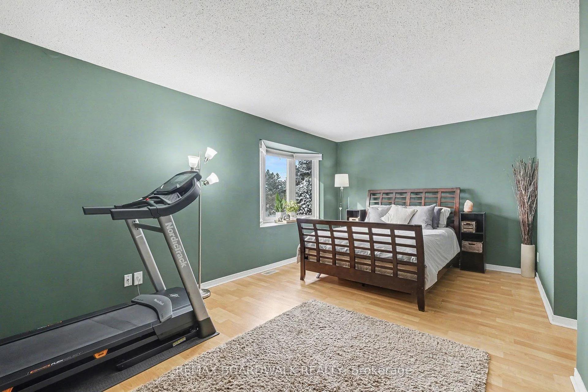 Photo 12 of 448 Valade Crescent, Ottawa, Fallingbrook/Pineridge — HOMEH