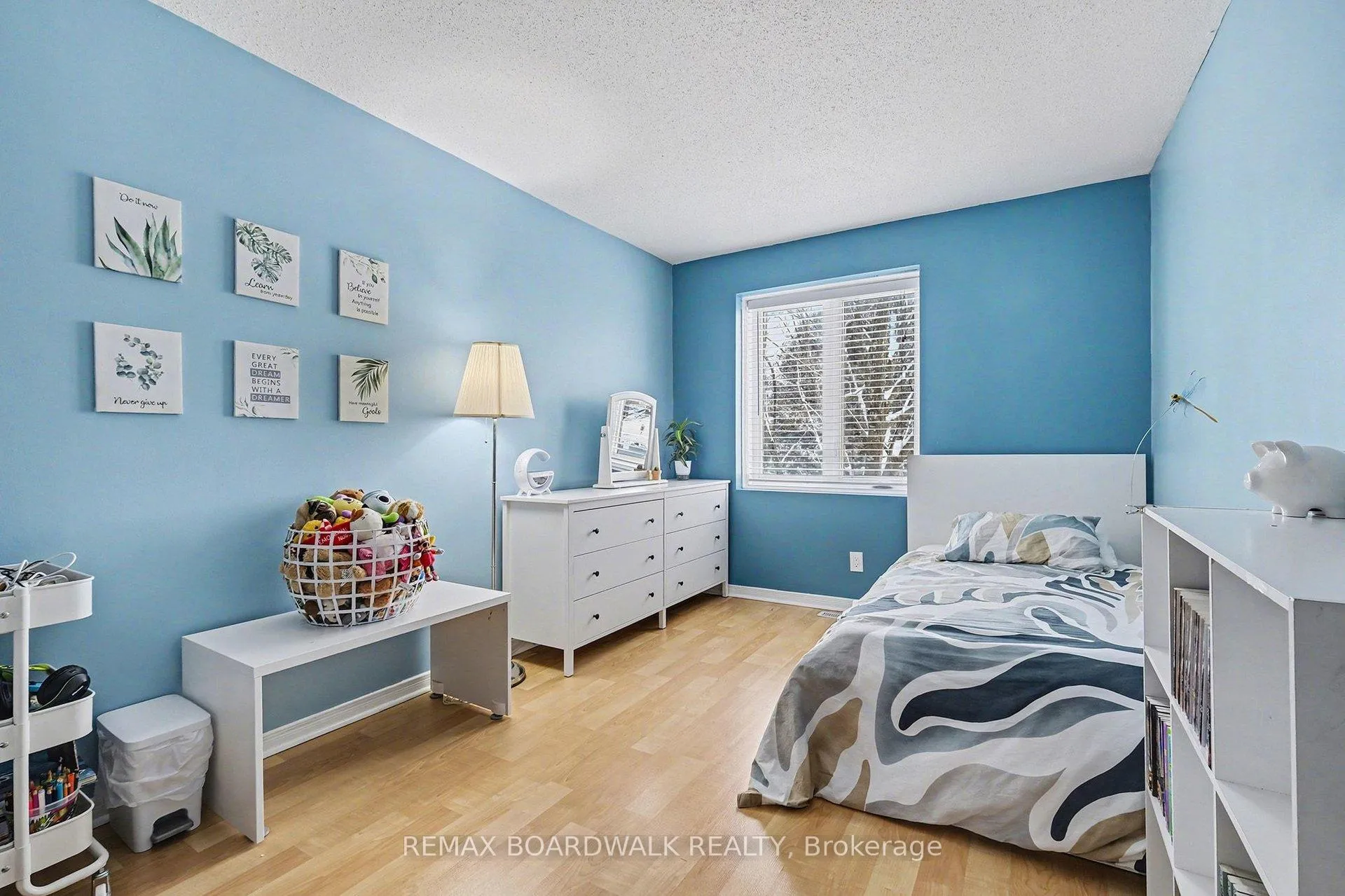 Photo 16 of 448 Valade Crescent, Ottawa, Fallingbrook/Pineridge — HOMEH
