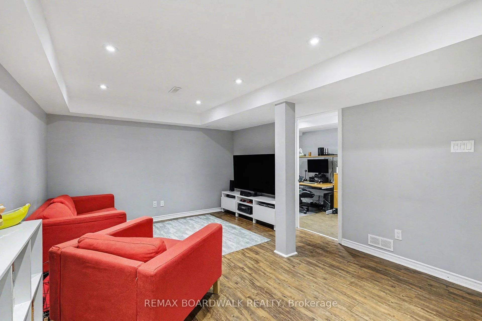 Photo 21 of 448 Valade Crescent, Ottawa, Fallingbrook/Pineridge — HOMEH