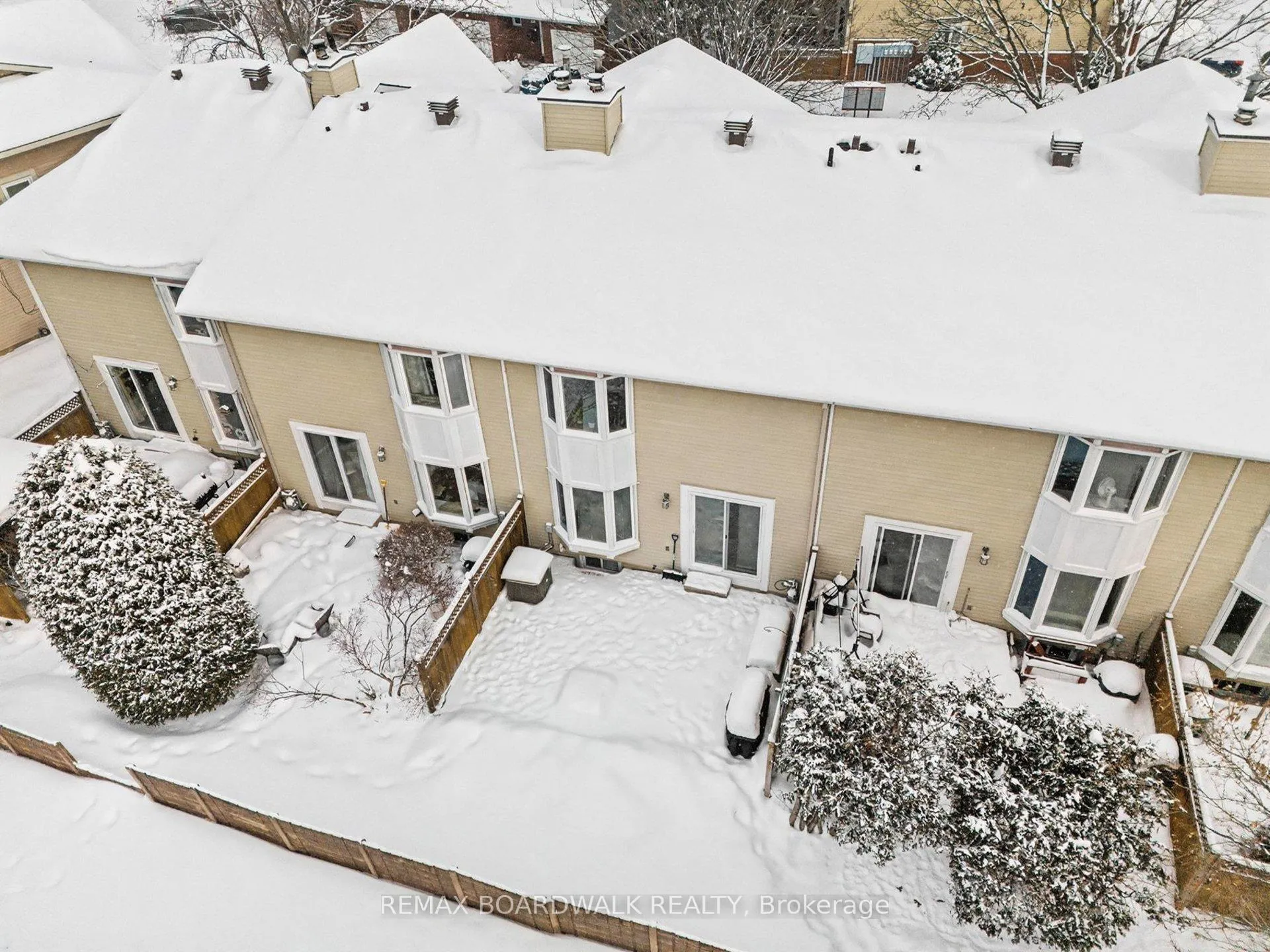 Photo 28 of 448 Valade Crescent, Ottawa, Fallingbrook/Pineridge — HOMEH