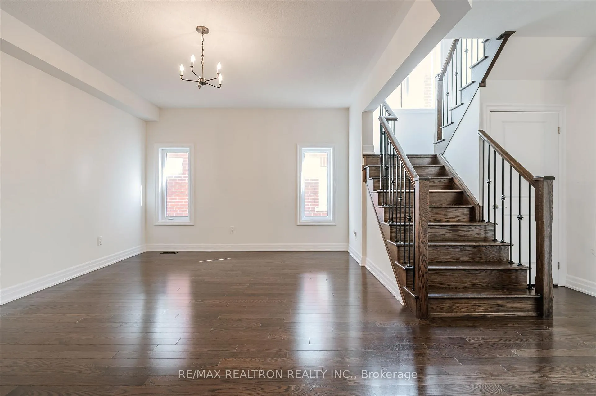 Photo 8 of 1028 Wickham Road, Innisfil, Rural Innisfil — HOMEH