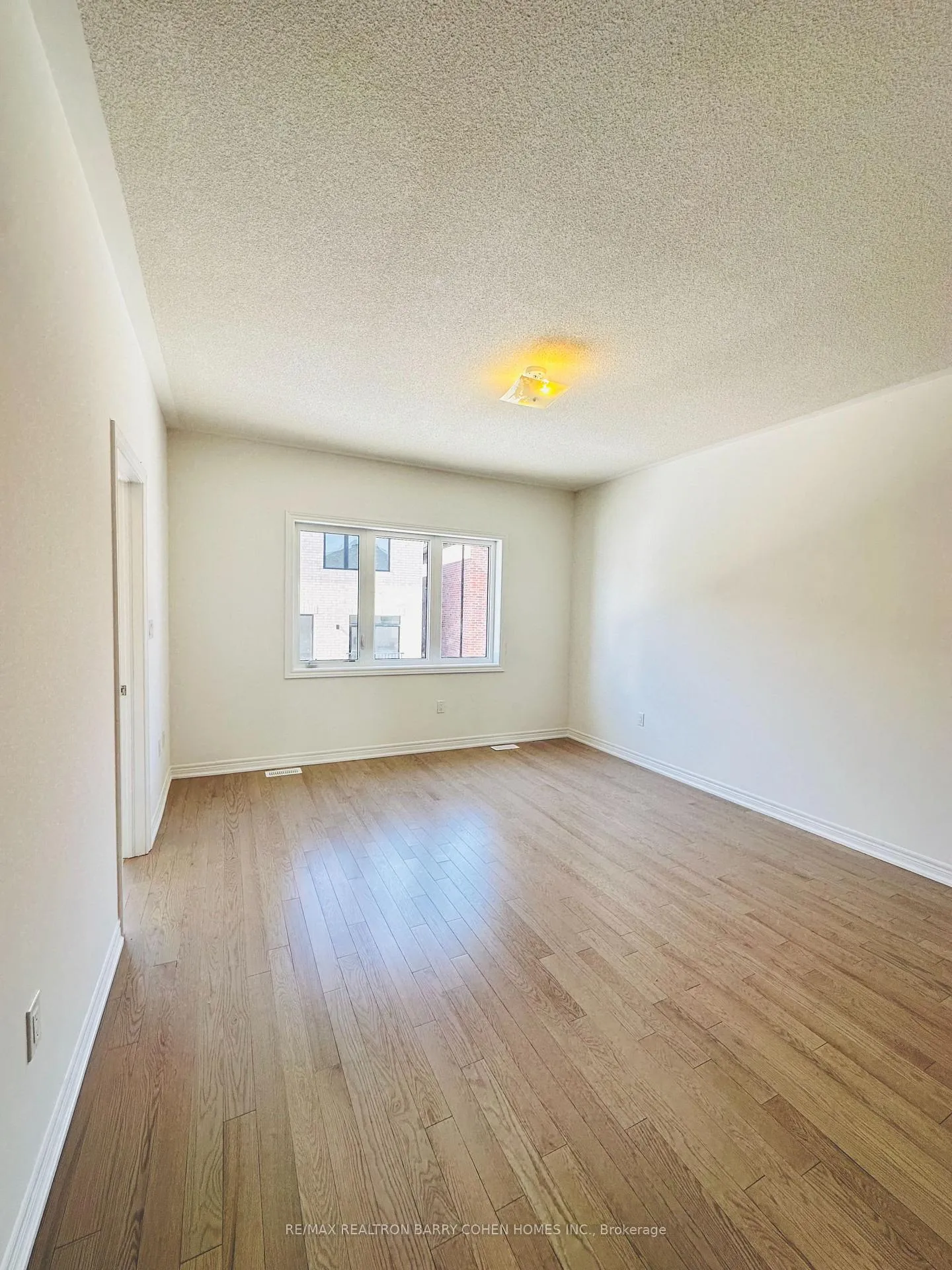 Photo 15 of 2908 Starlight Drive, Pickering, Rural Pickering — HOMEH