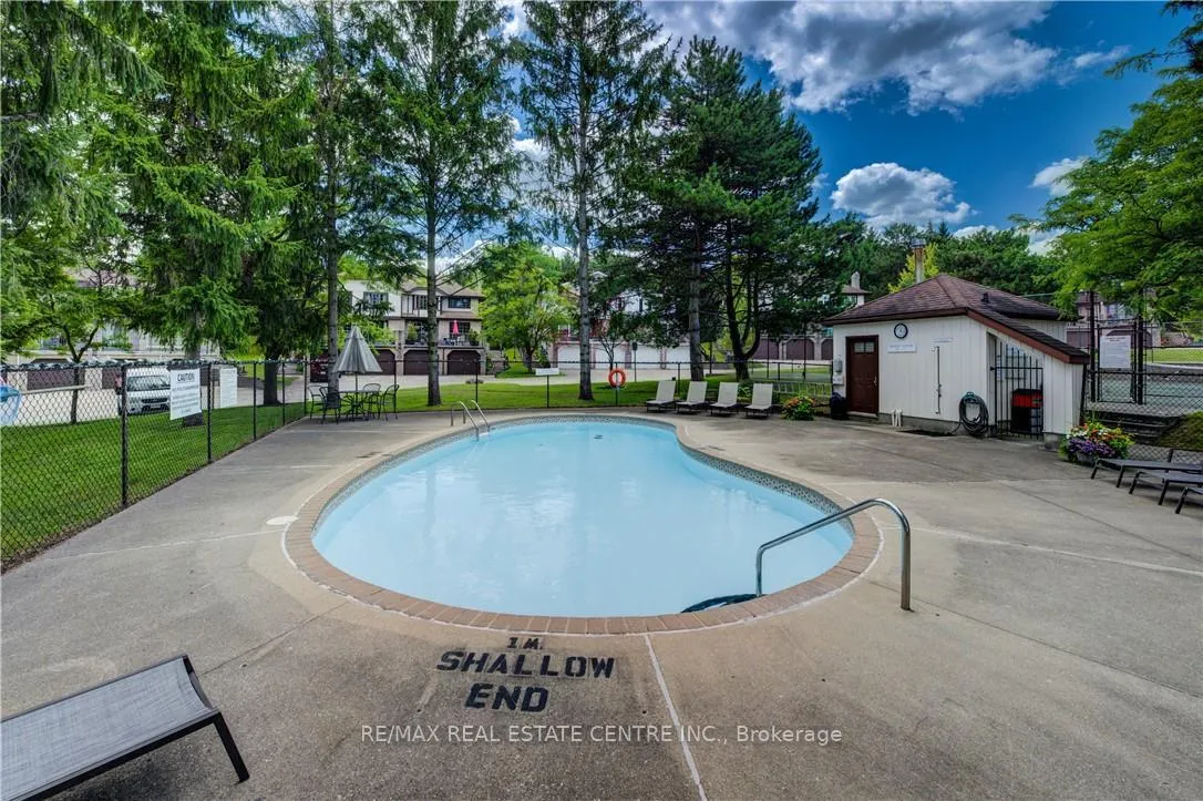 Photo 6 of Unit 4, 493 Beechwood Drive, Waterloo — HOMEH