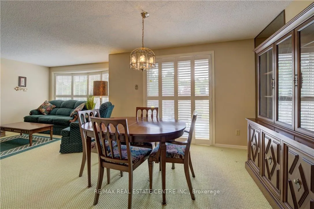 Photo 12 of Unit 4, 493 Beechwood Drive, Waterloo — HOMEH