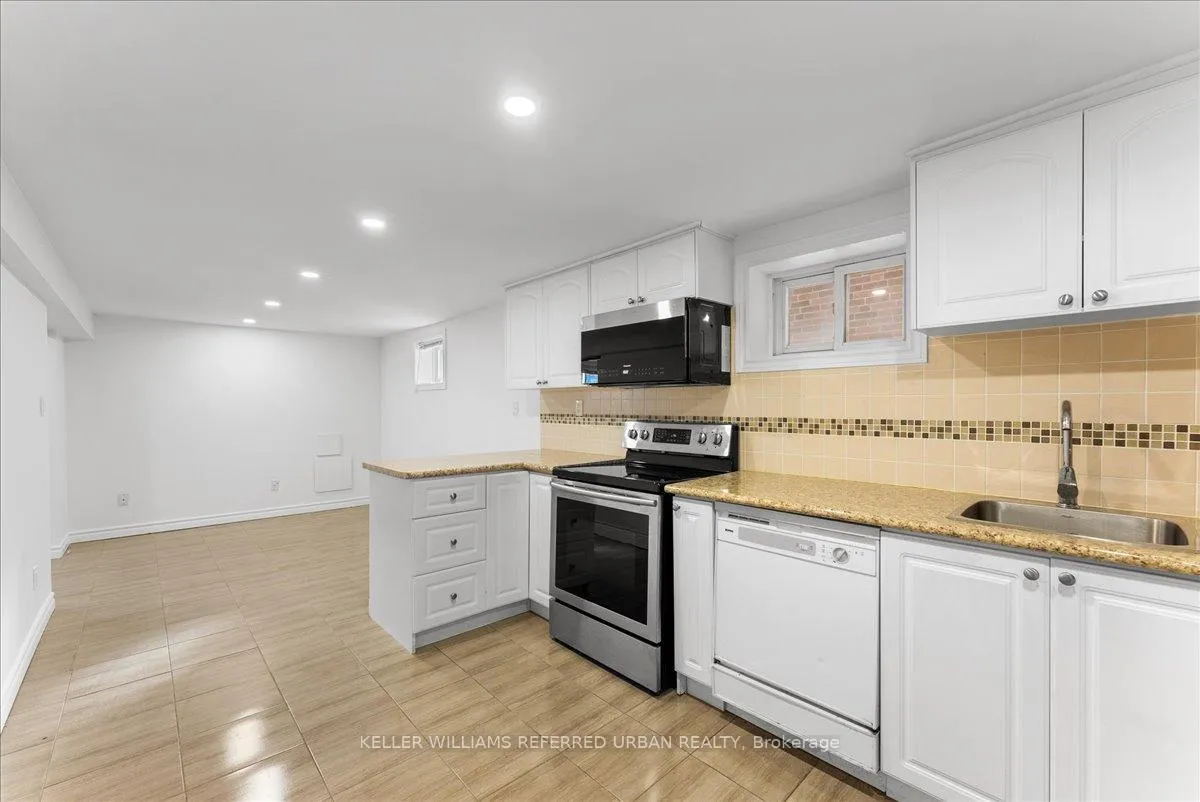 Photo 4 of Unit Lower, 878 Avenue Road, Toronto, Yonge-Eglinton — HOMEH