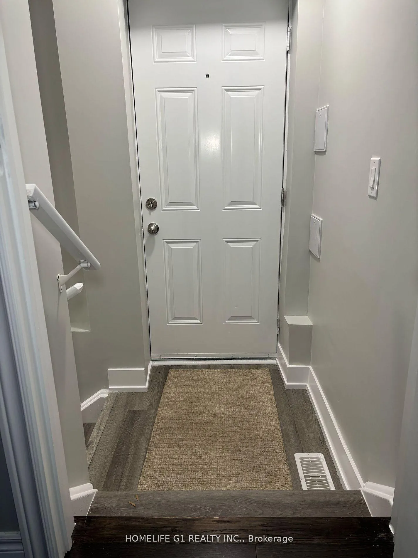 Photo 4 of 29 Humbershed Crescent, Caledon, Bolton West — HOMEH