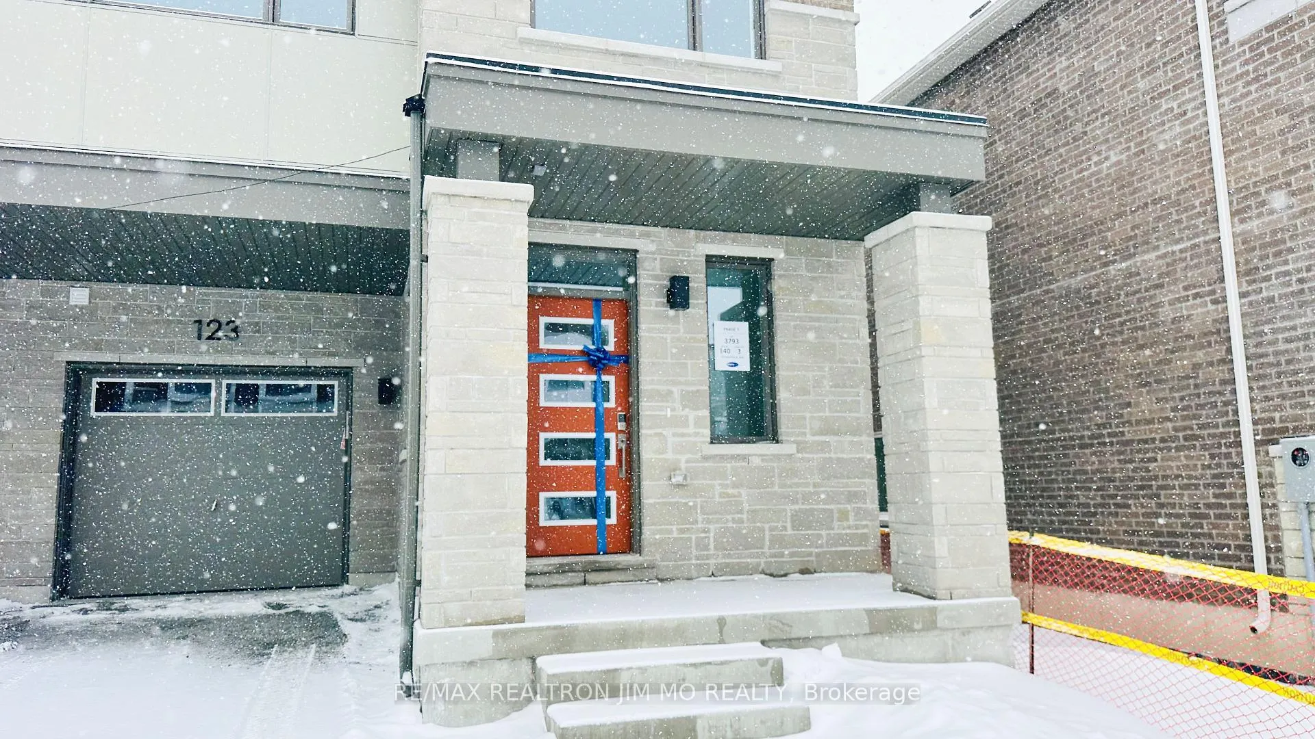 Photo 2 of 123 Leslie Richards Street, Markham, Rural Markham — HOMEH