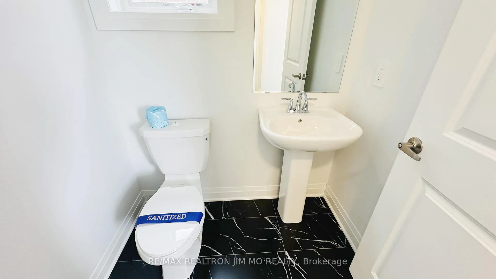 Photo 17 of 123 Leslie Richards Street, Markham, Rural Markham — HOMEH
