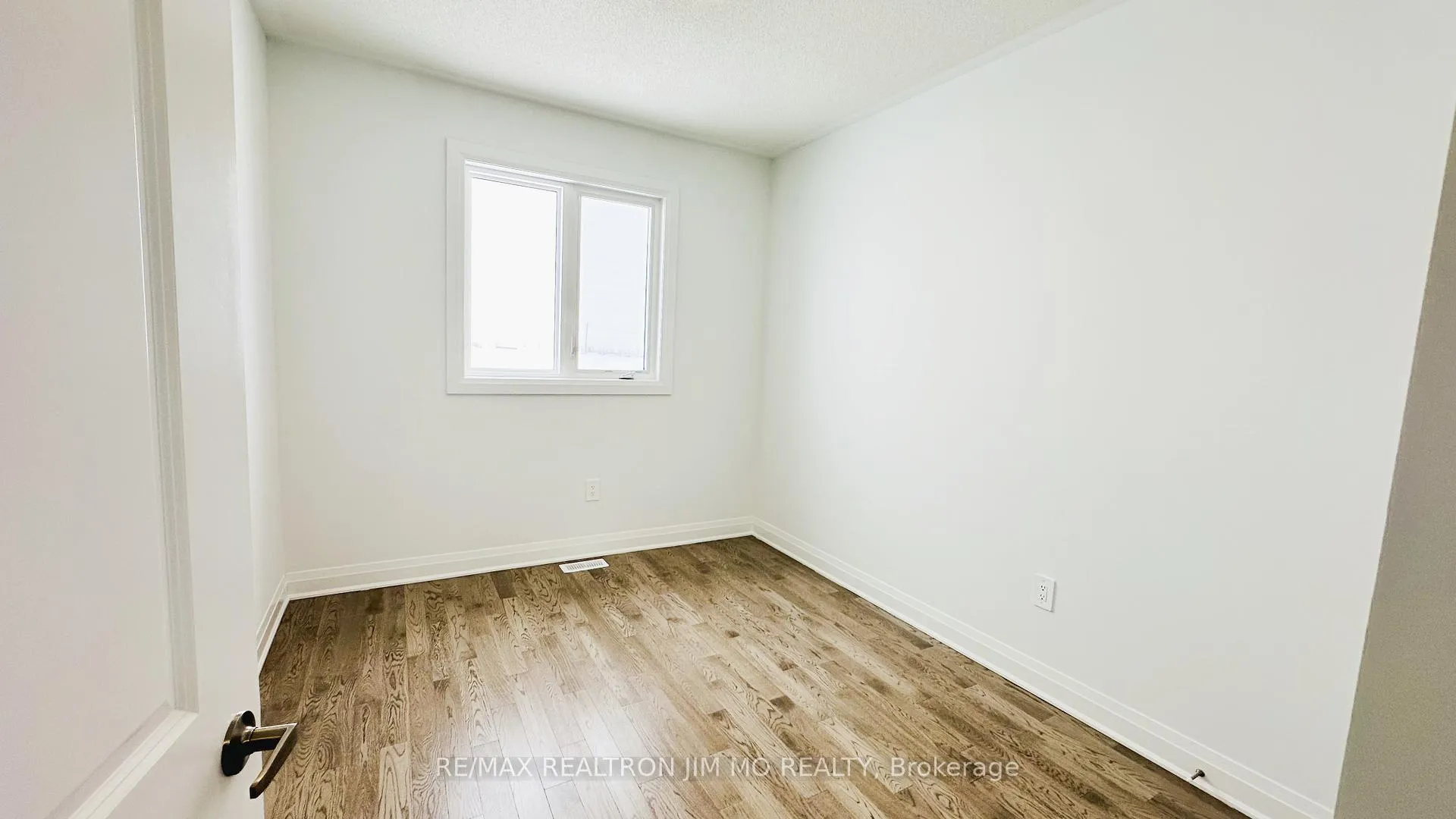 Photo 21 of 123 Leslie Richards Street, Markham, Rural Markham — HOMEH