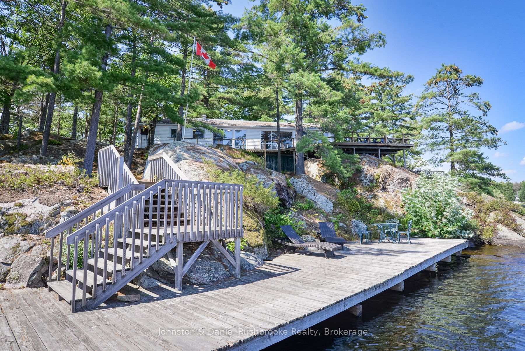 Photo 3 of 1116 Tryon Drive, Gravenhurst, Morrison — HOMEH